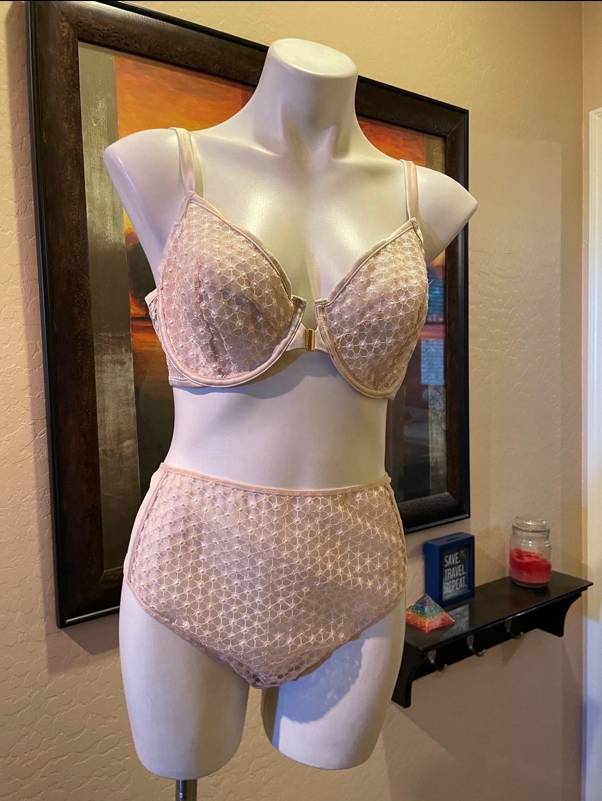 Victoria’s Secret Ivory Starburst Bra and Panty Lingerie Set 36D/Large