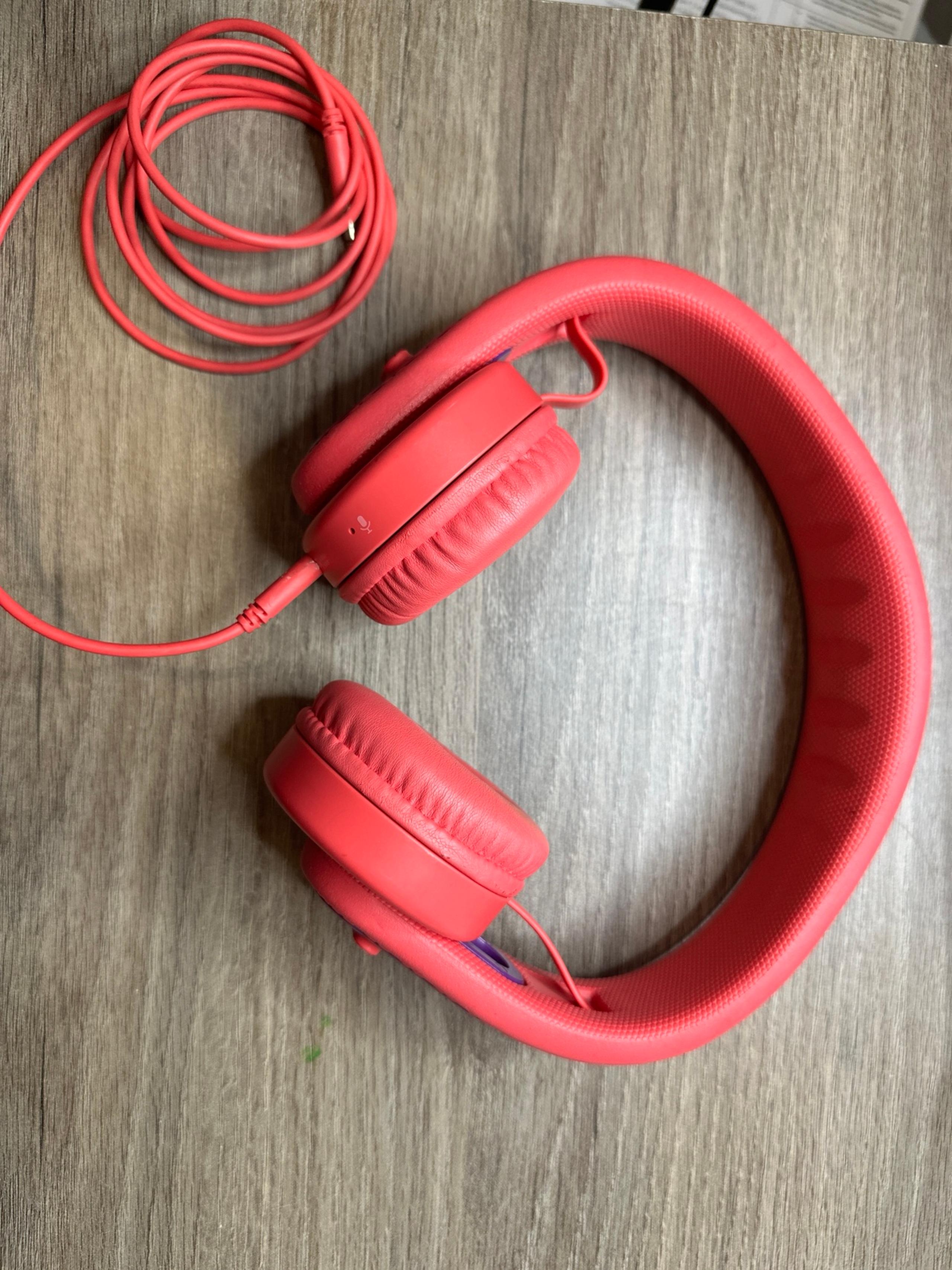 Twists beats headphones
