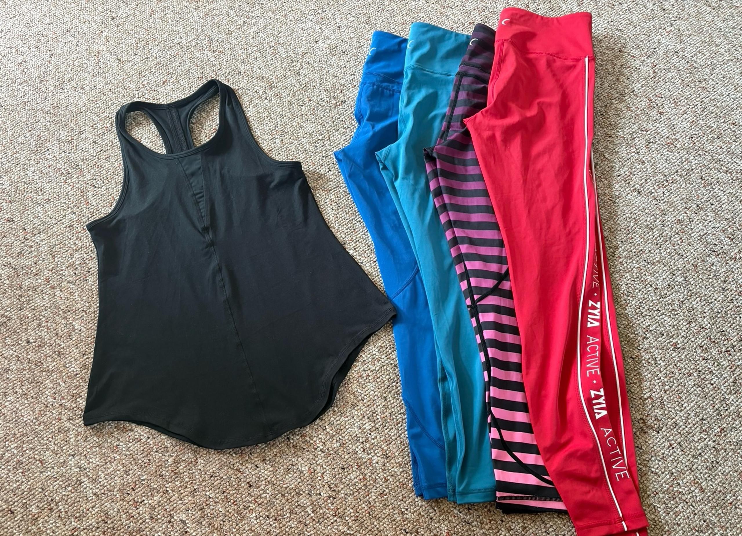 Zyia Active Leggings & Tank Bundle - Women’s Medium- Activewear