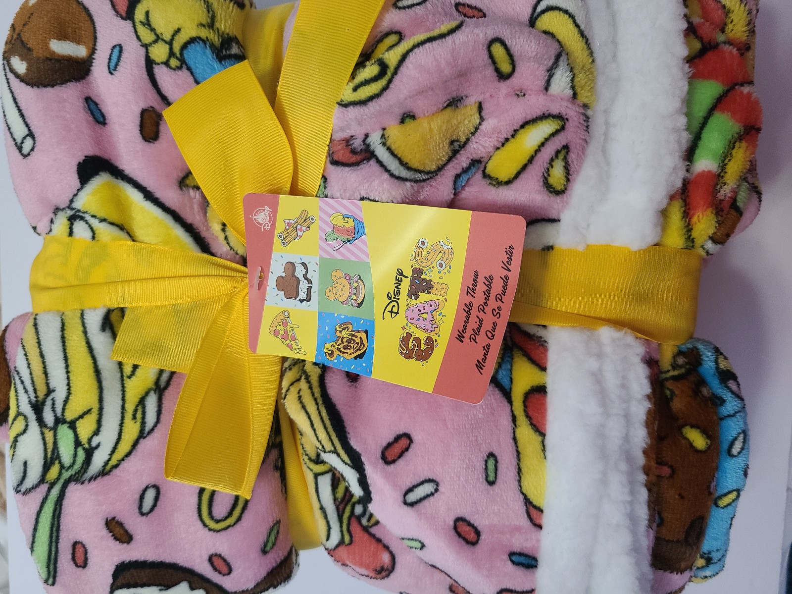 2024 Disney World Disney Eats Snacks Pink Hoodie Wearable Throw Blanket.
