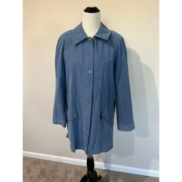 Burberrys’ women coat blue oversize fill zip pockets size M