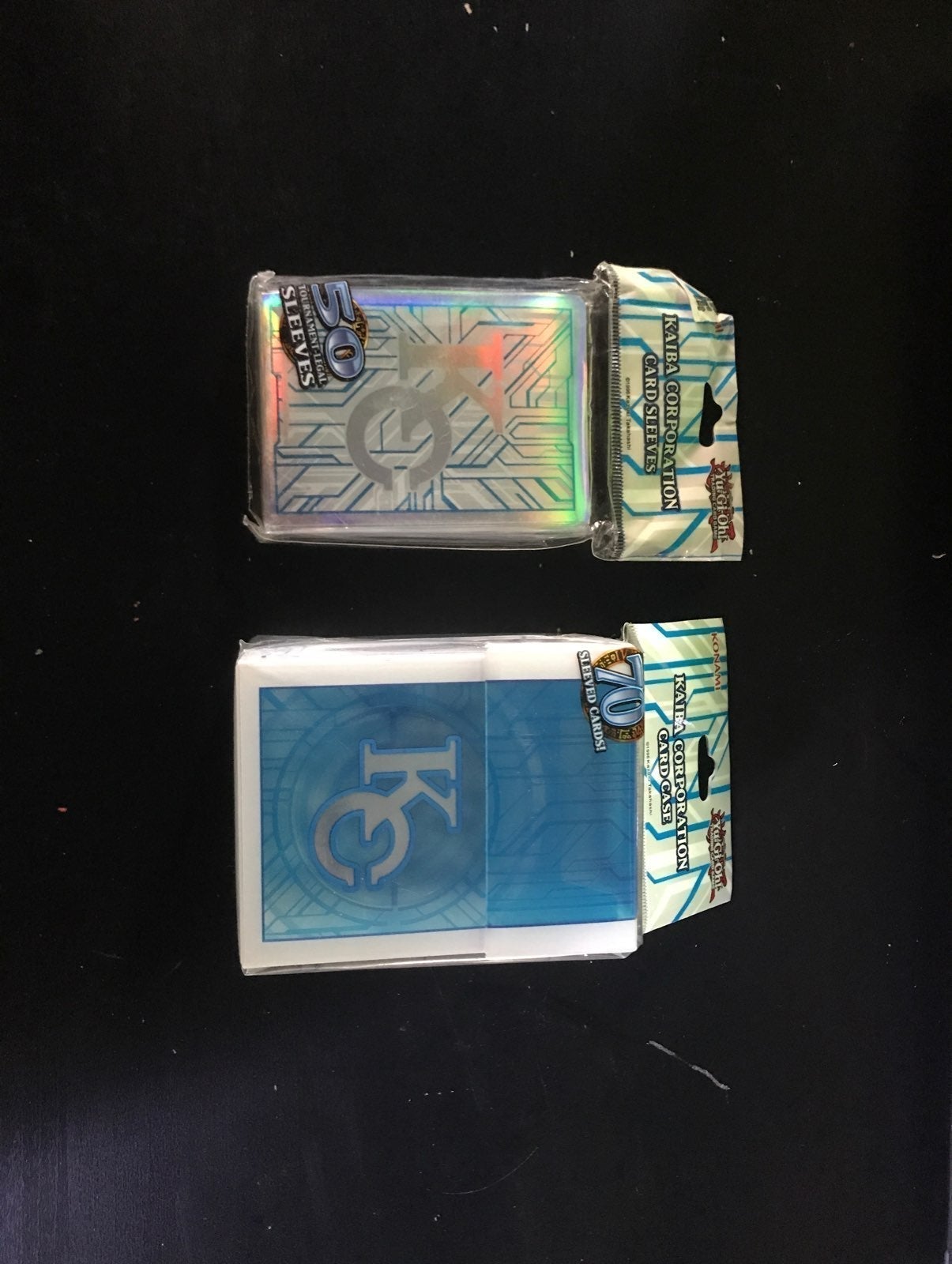 Yu-gi-oh Kaiba Corp Deck Box w/ sleeves