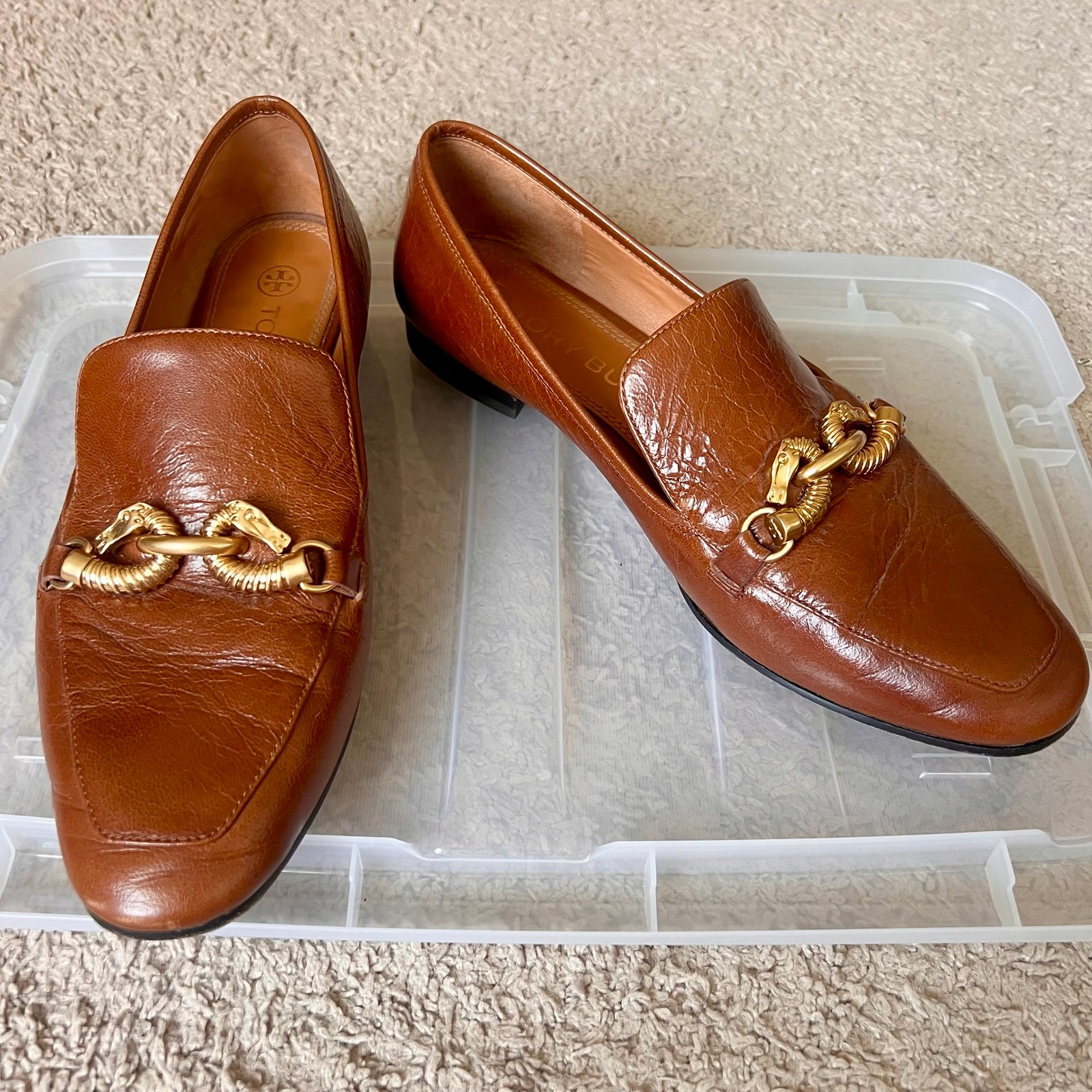 Tory Burch Jessa Brown Leather Loafers with Gold Equestrian Horse Accent Size 9M