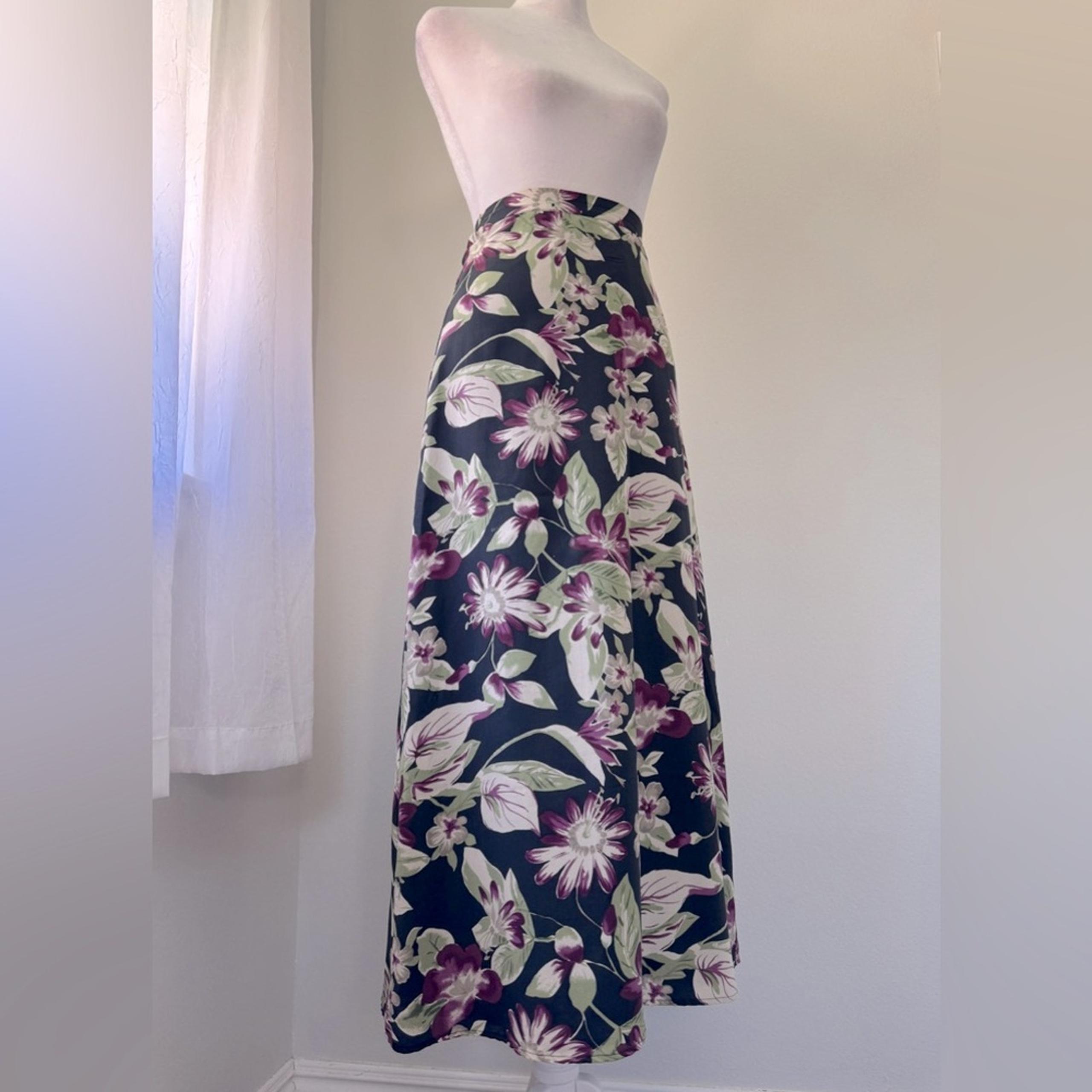 Vintage ‘90s Jonathan Martin 100% Silk Black Floral Print A-Line Maxi Skirt