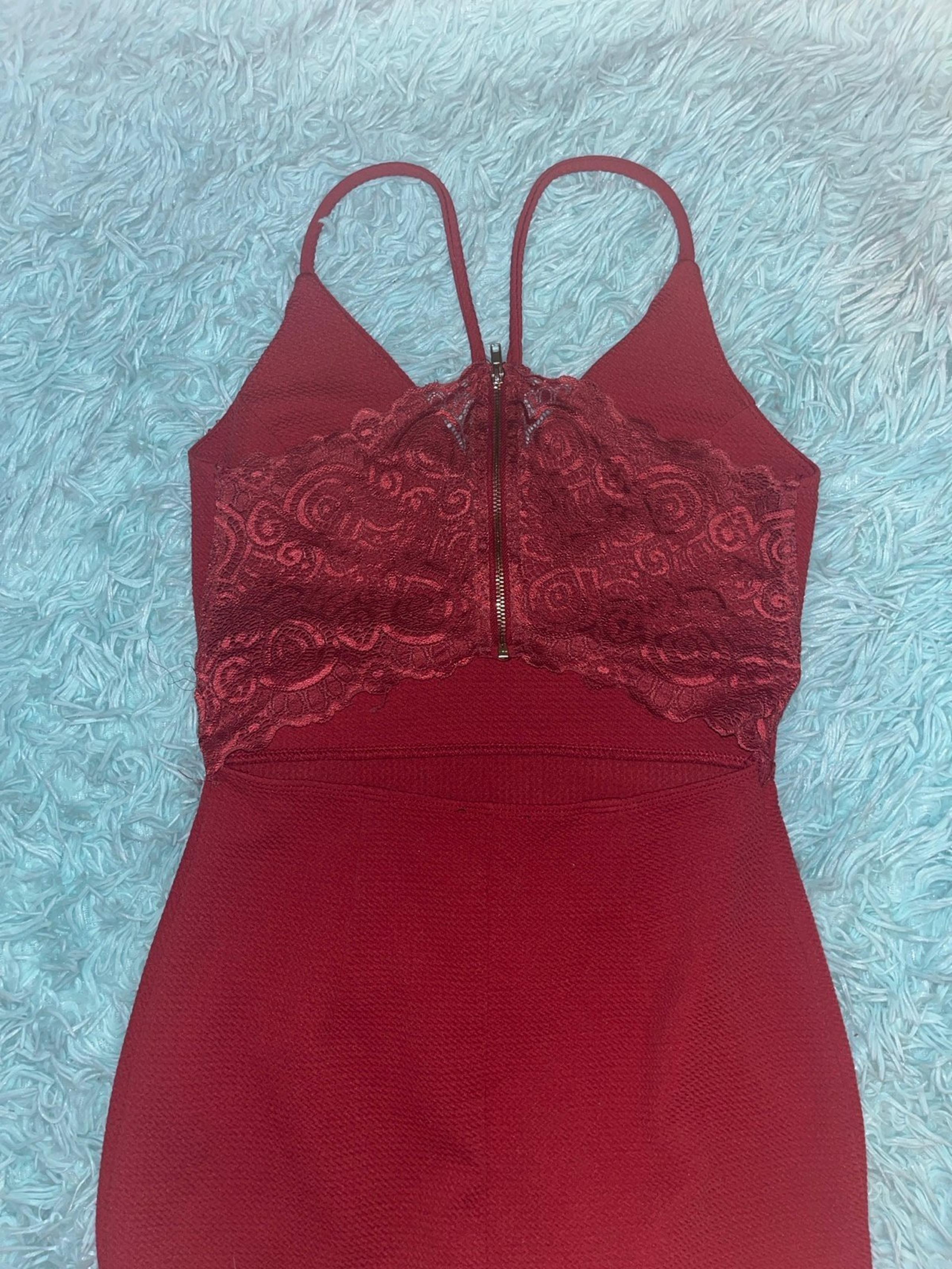 Red Backless Lace Dress