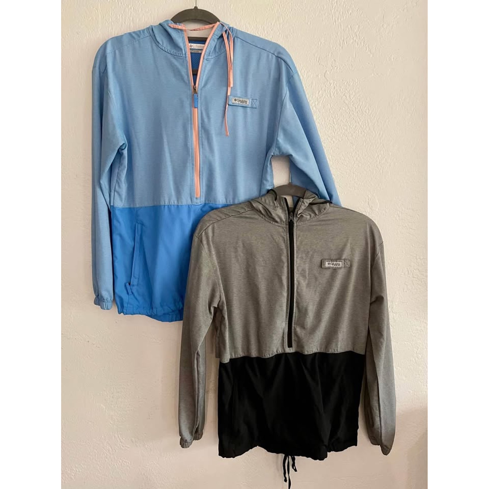 Women’s Columbia PFF half zip Wind Breaker Hoodies (set of two, XS)