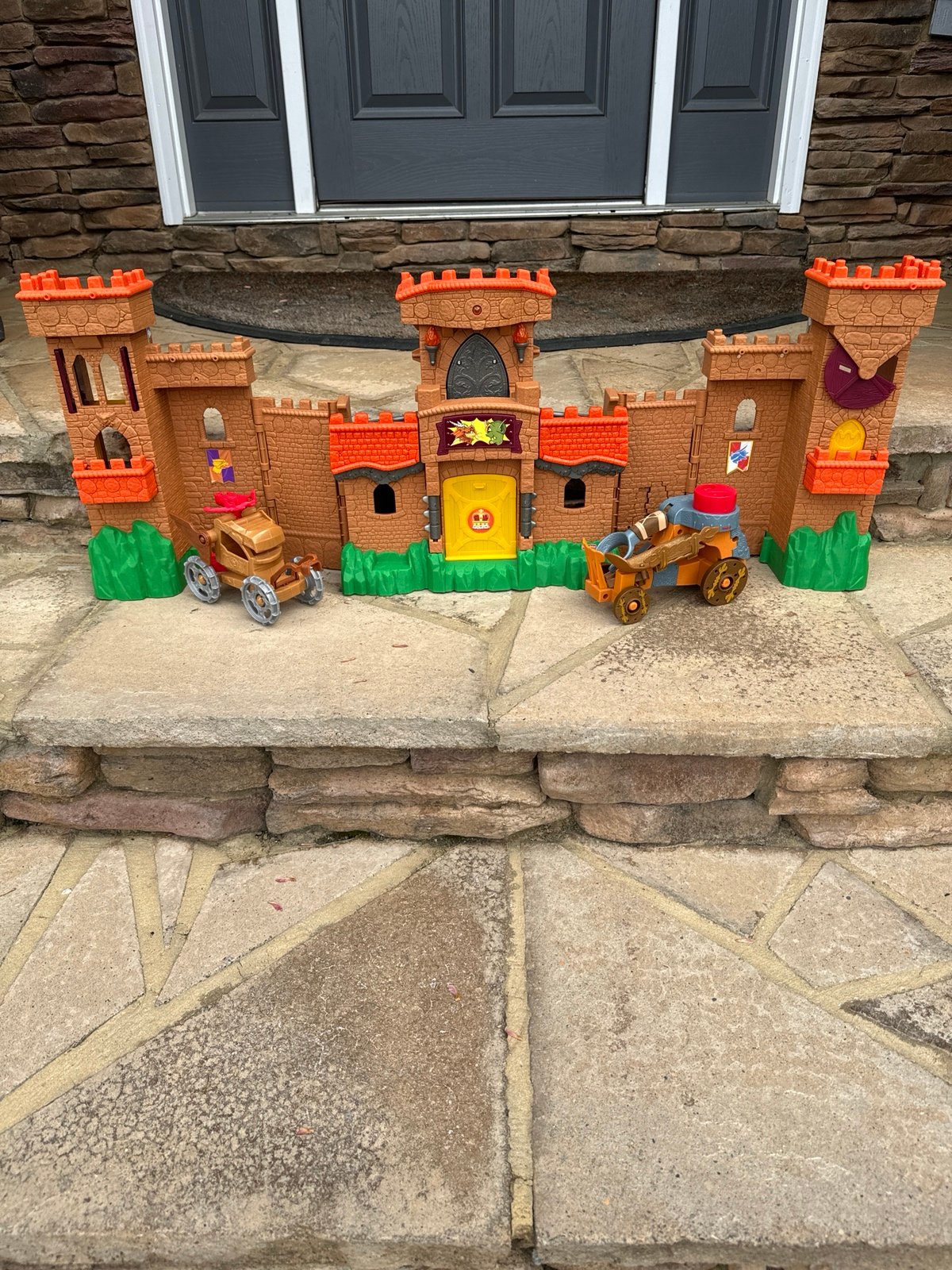 2012 Fisher price Imaginext Eagle Talon Castle
