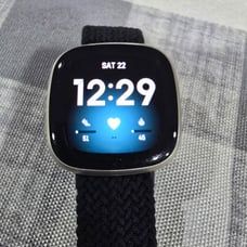 Fitbit Versa 3