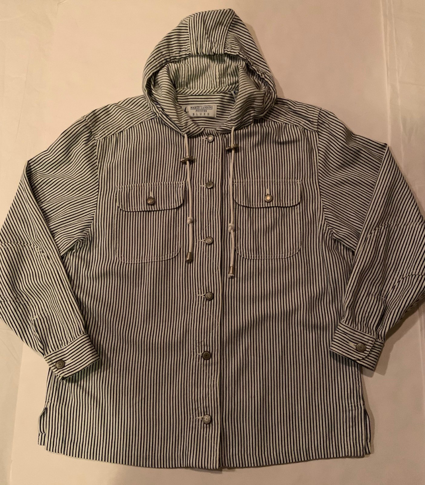 VTG Marsh Landing Women’s Shacket Size PS (Oversized) Hooded