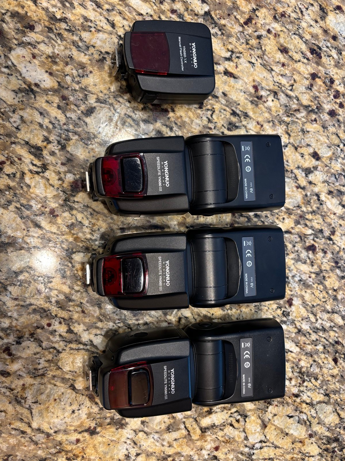 Yongnuo Speedlights YN560III & Controller