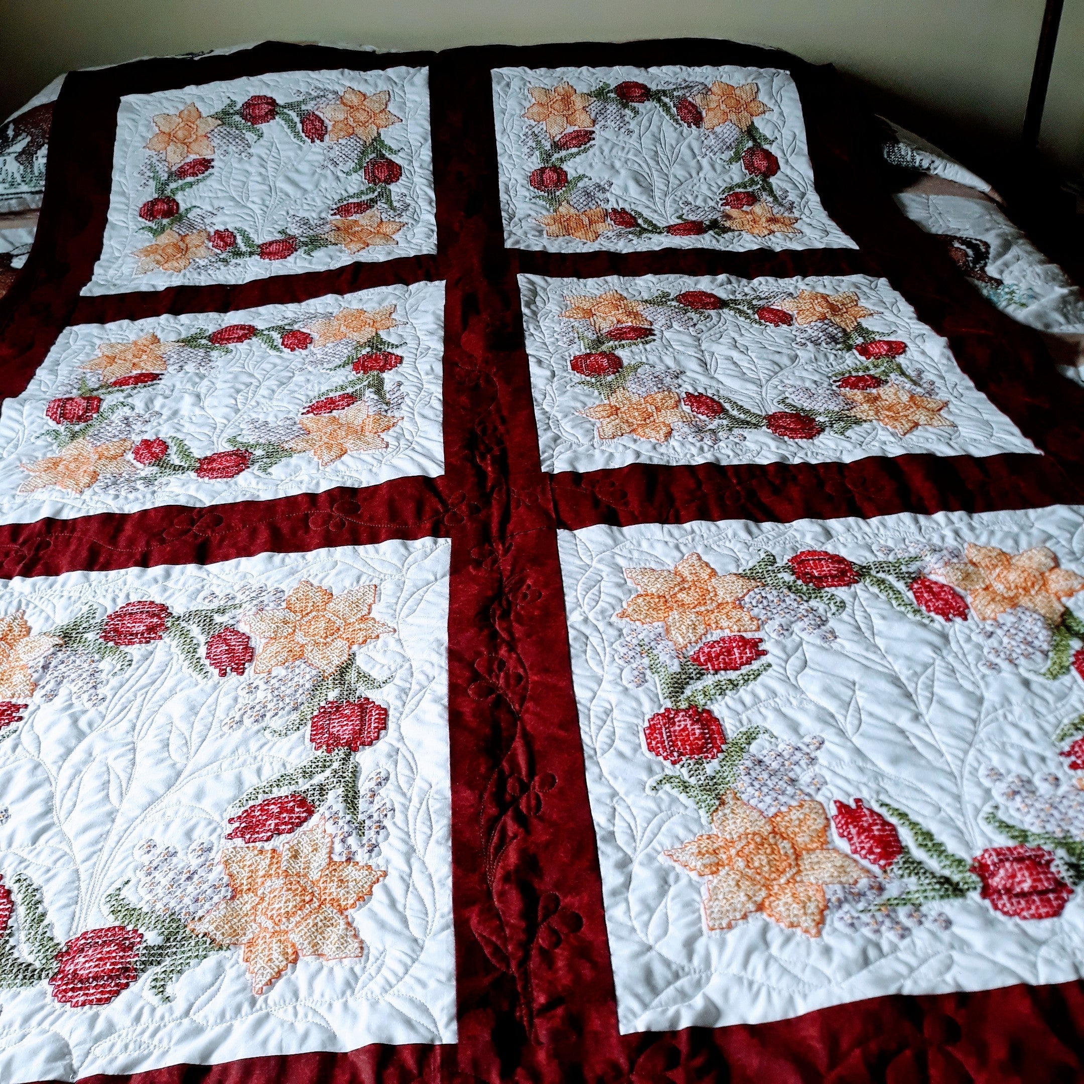 Hand Embroiderrd Tjrow Quilt
