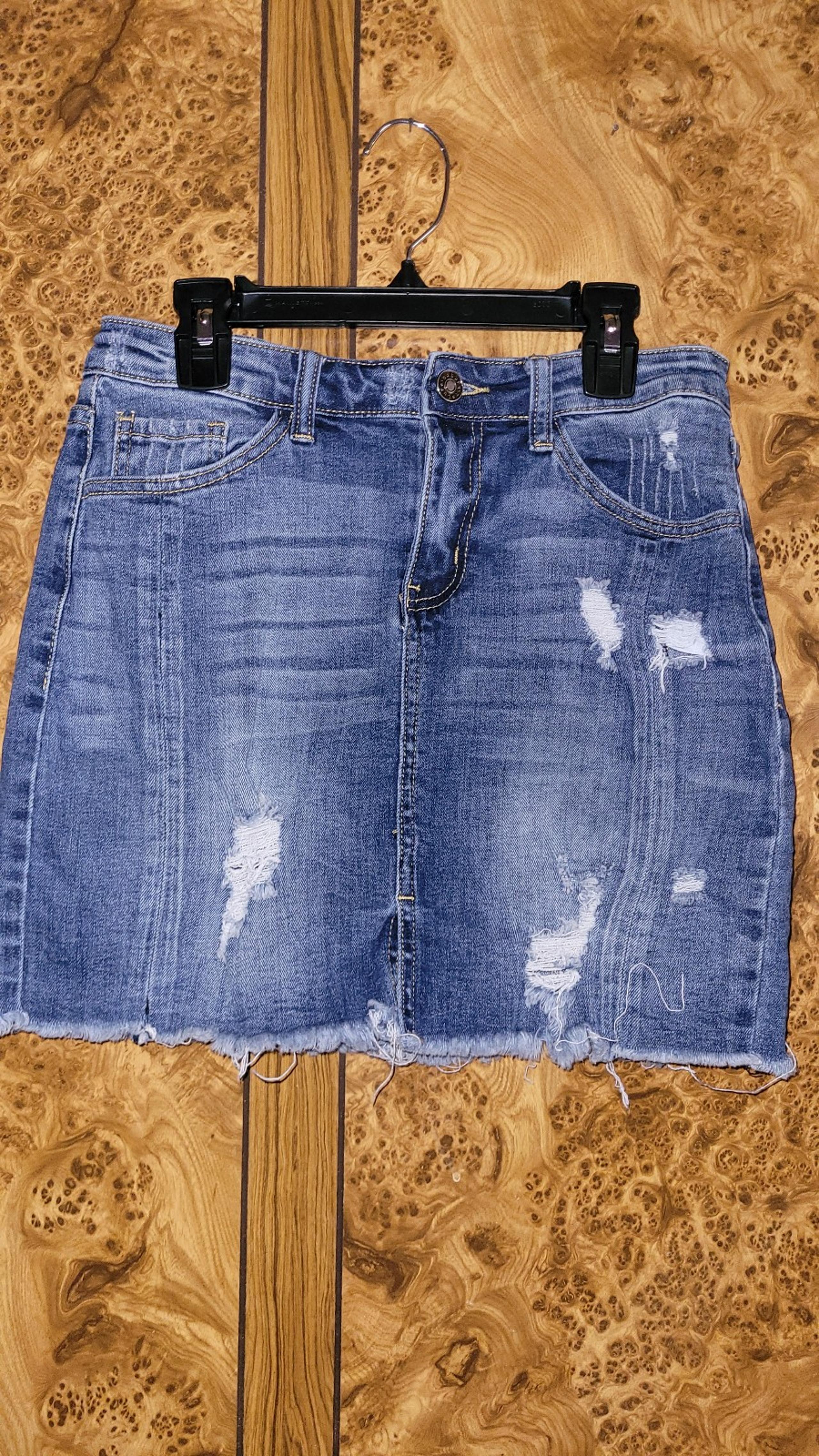 NATURE women's above knee denim skirt 5 pockts distressd cut-off pre-wash blue S