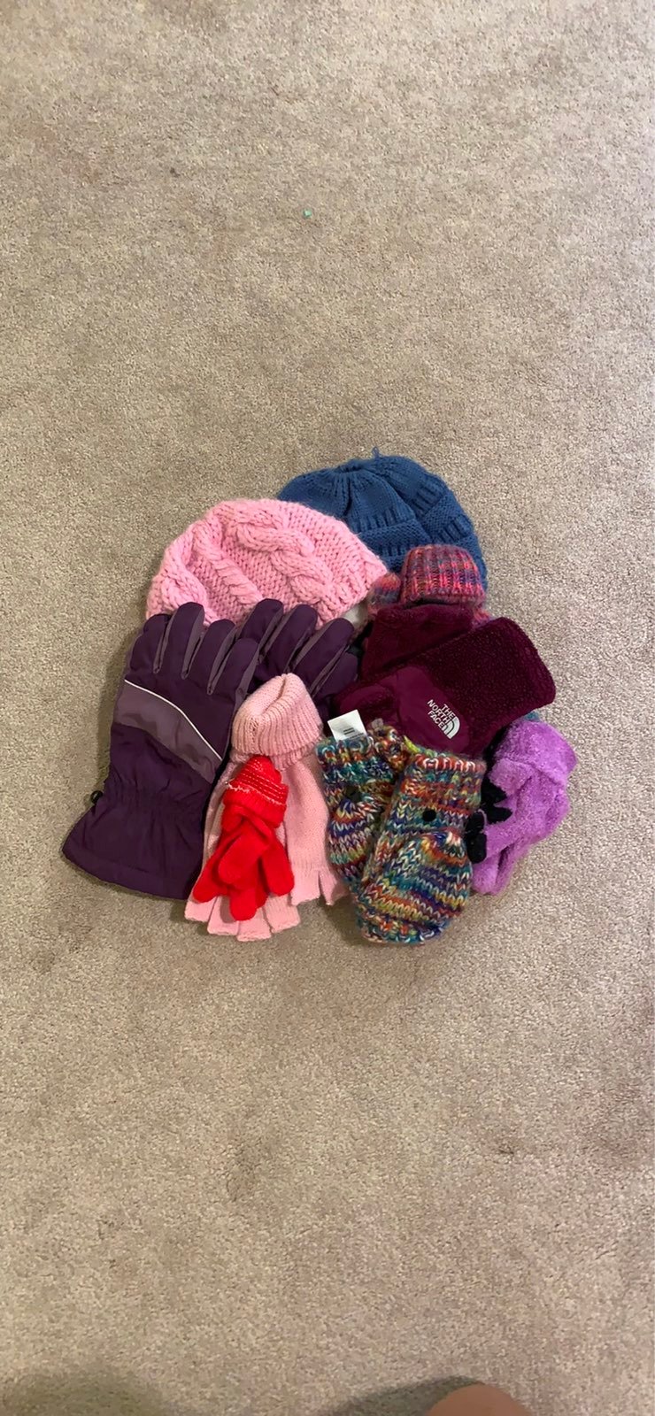 hat and gloves bundle