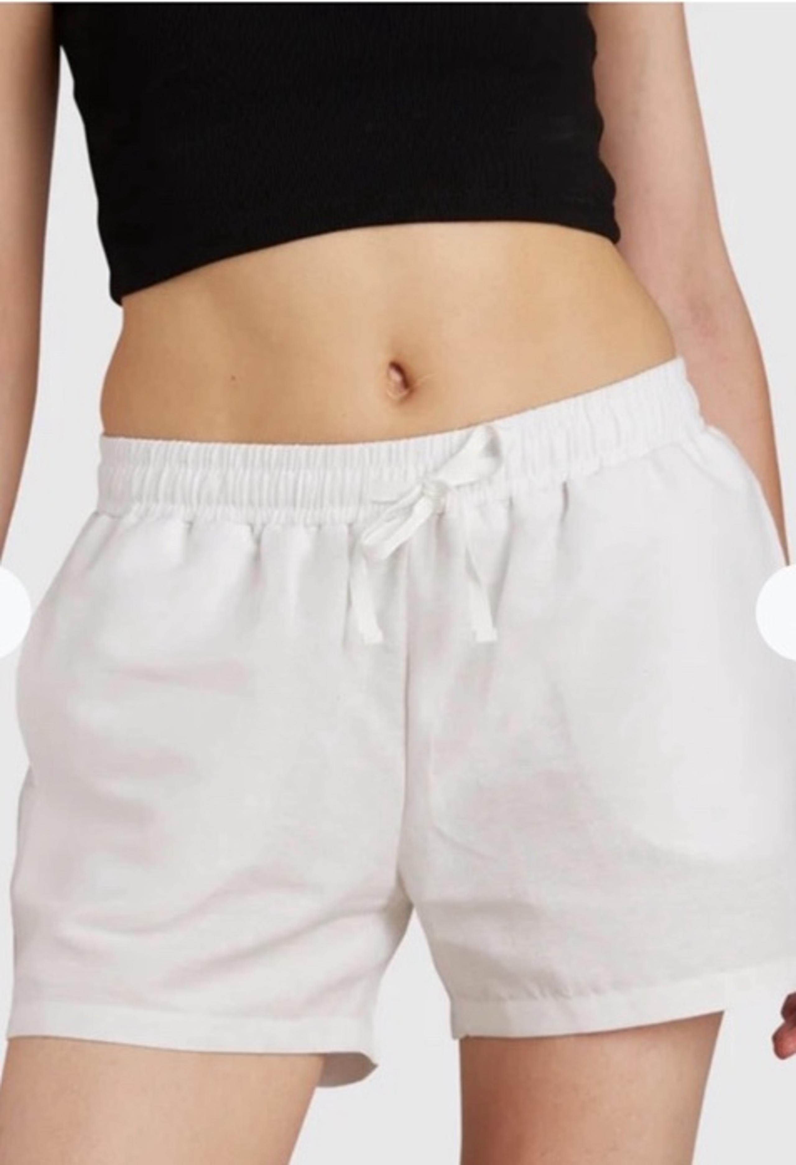 A New Day Mid Rise Waist White Shorts Blend Linen Size M