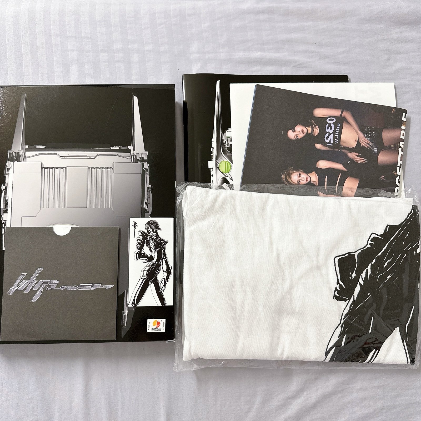 Amazon.com: aespa Whiplash 5th Mini Album with Tracking