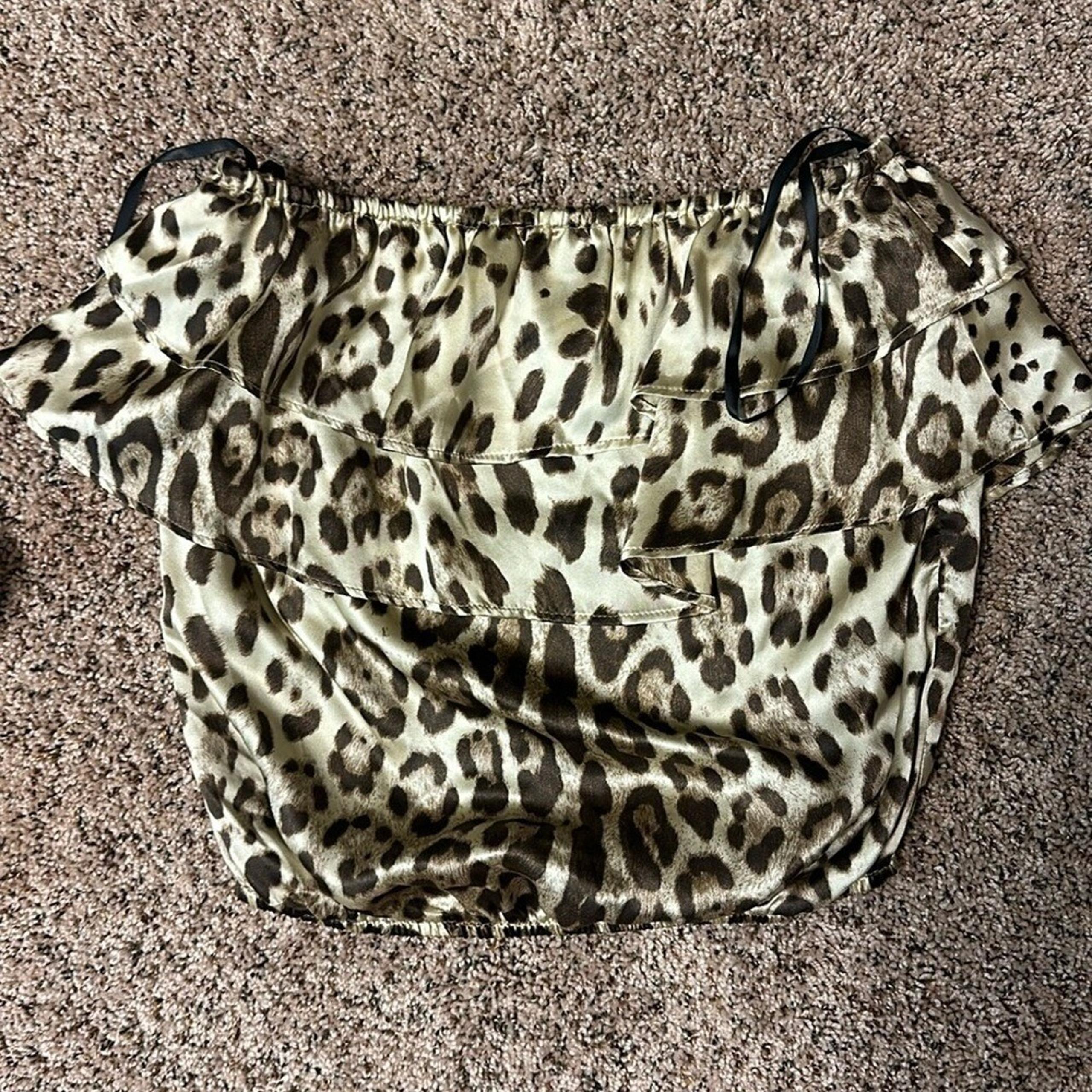 Blu Moon Leopard Print Ruffle Top – Made in USA, Size 2, 100 % Silk