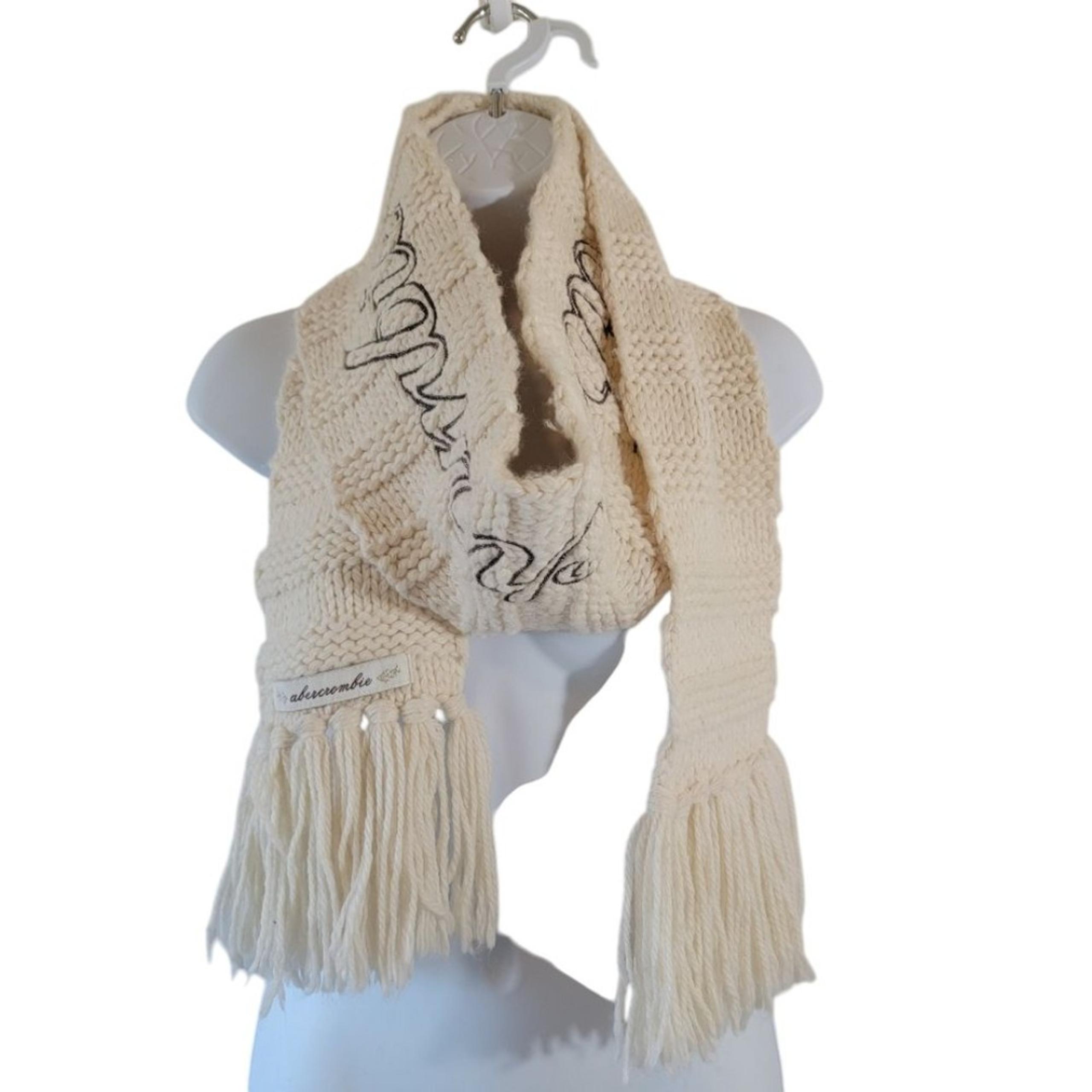 VTG Y2K Abercrombie Ivory Chunky Cable Knit Scarf Fringed Logo Lambswool