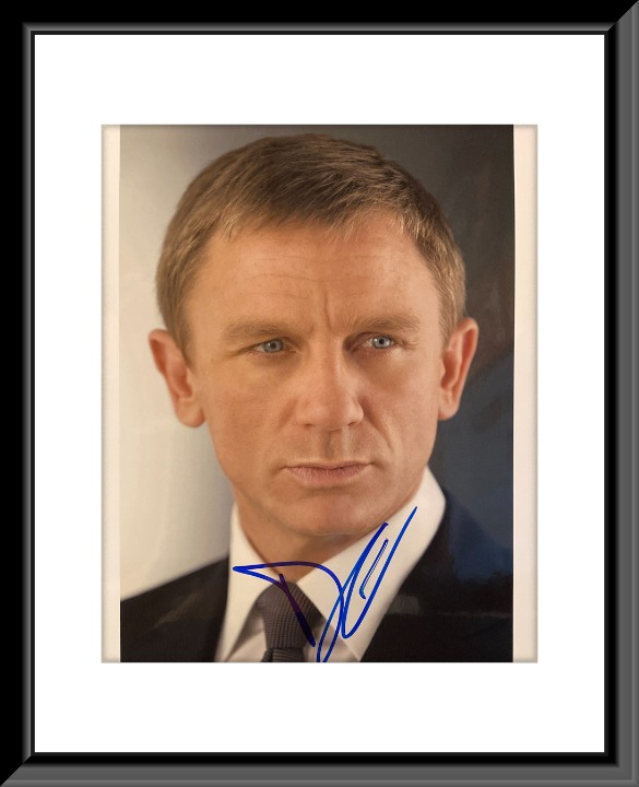 Daniel Craig Signed Movie Photo