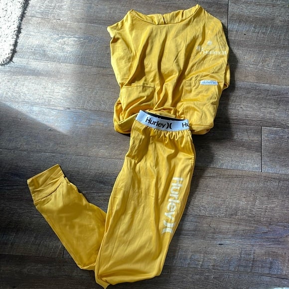 NWT Hurley soft & cozy hoodie and sweatpants two piece set