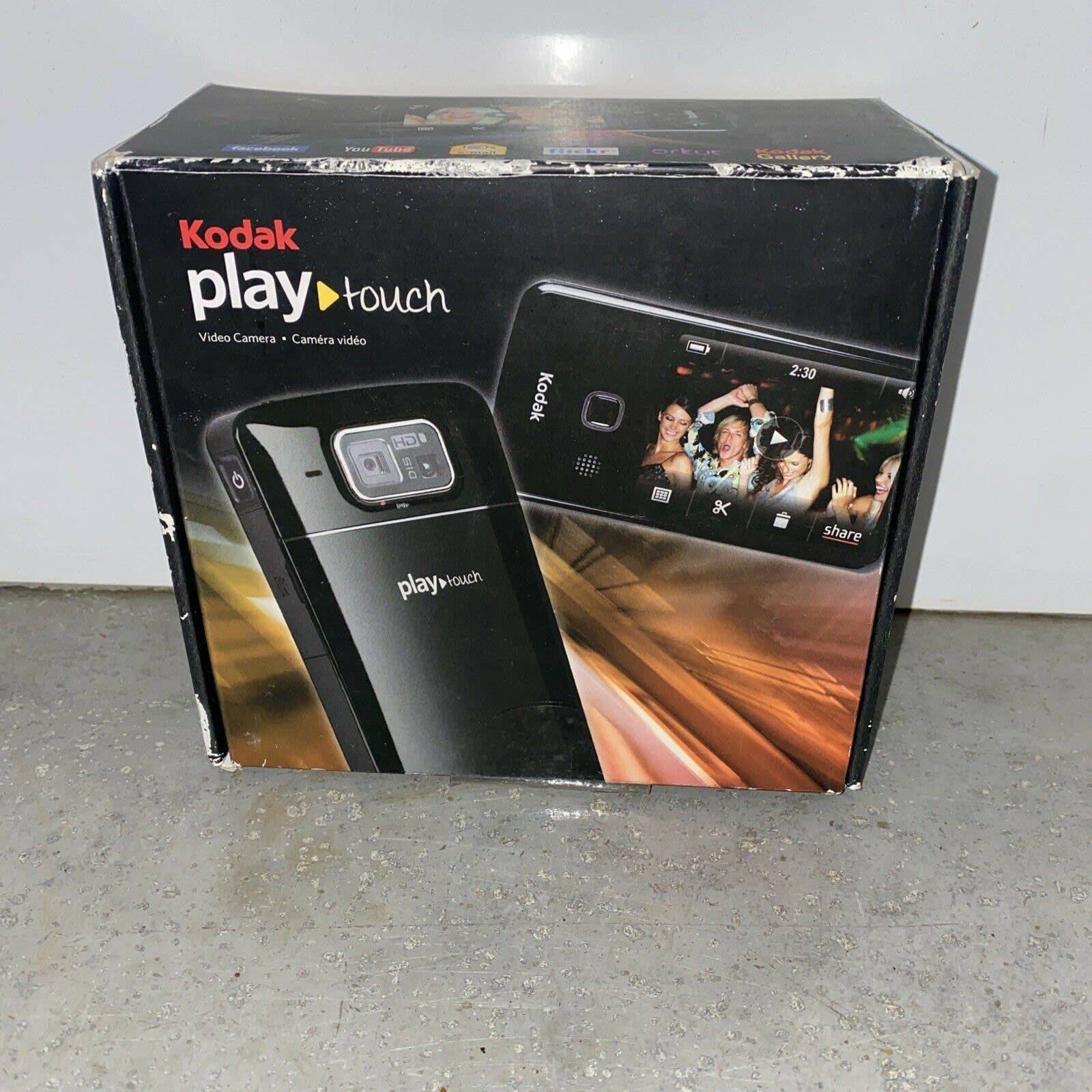 Kodak Zi10 128 MB Camcorder - Black Never Used!