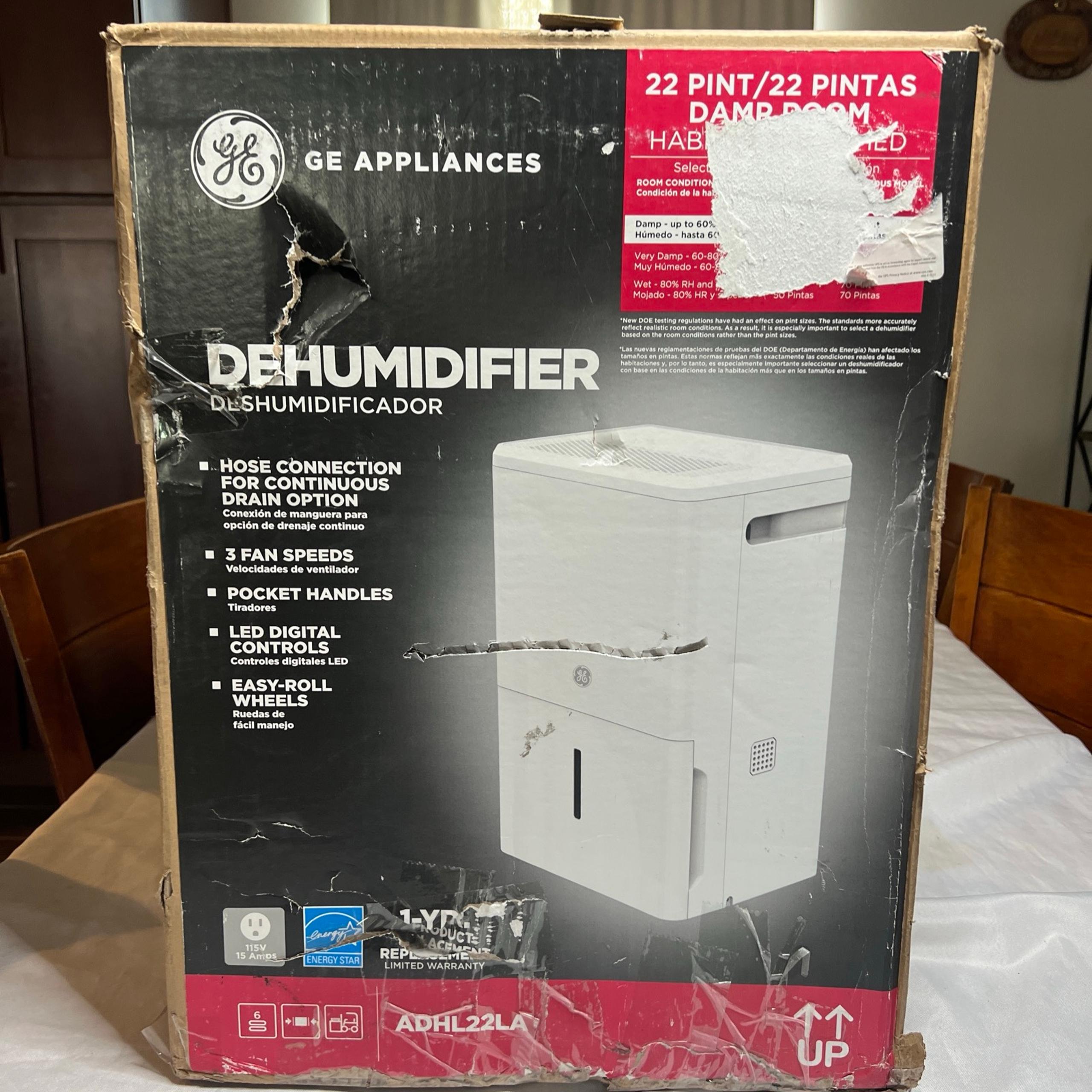GE Dehumidifier 22 Pint Damp Room Model: ADHL22LA