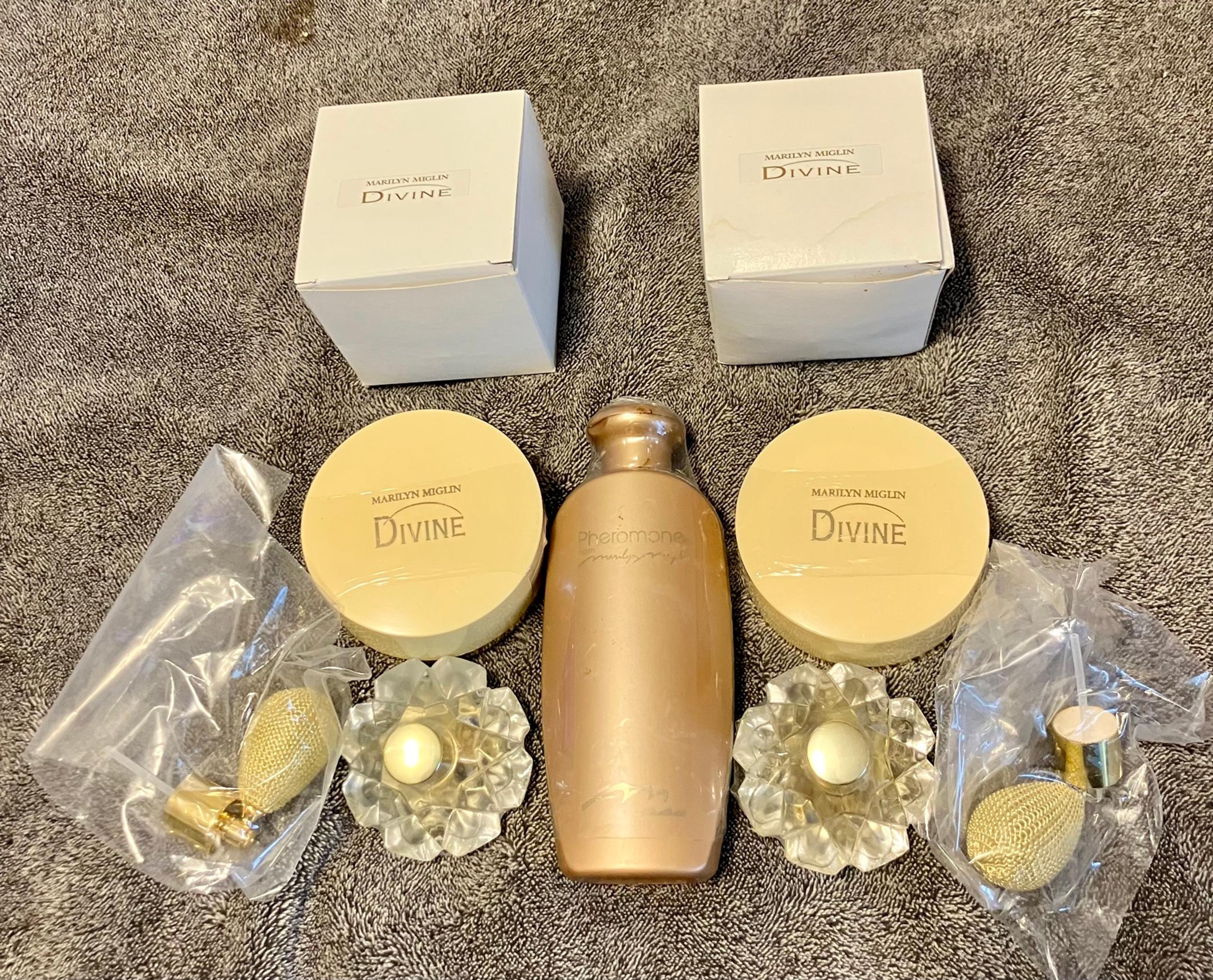 LOT Marilyn Miglin Divine Perfume Atomizer Eau de Parfum 1 oz & Dusting Powder