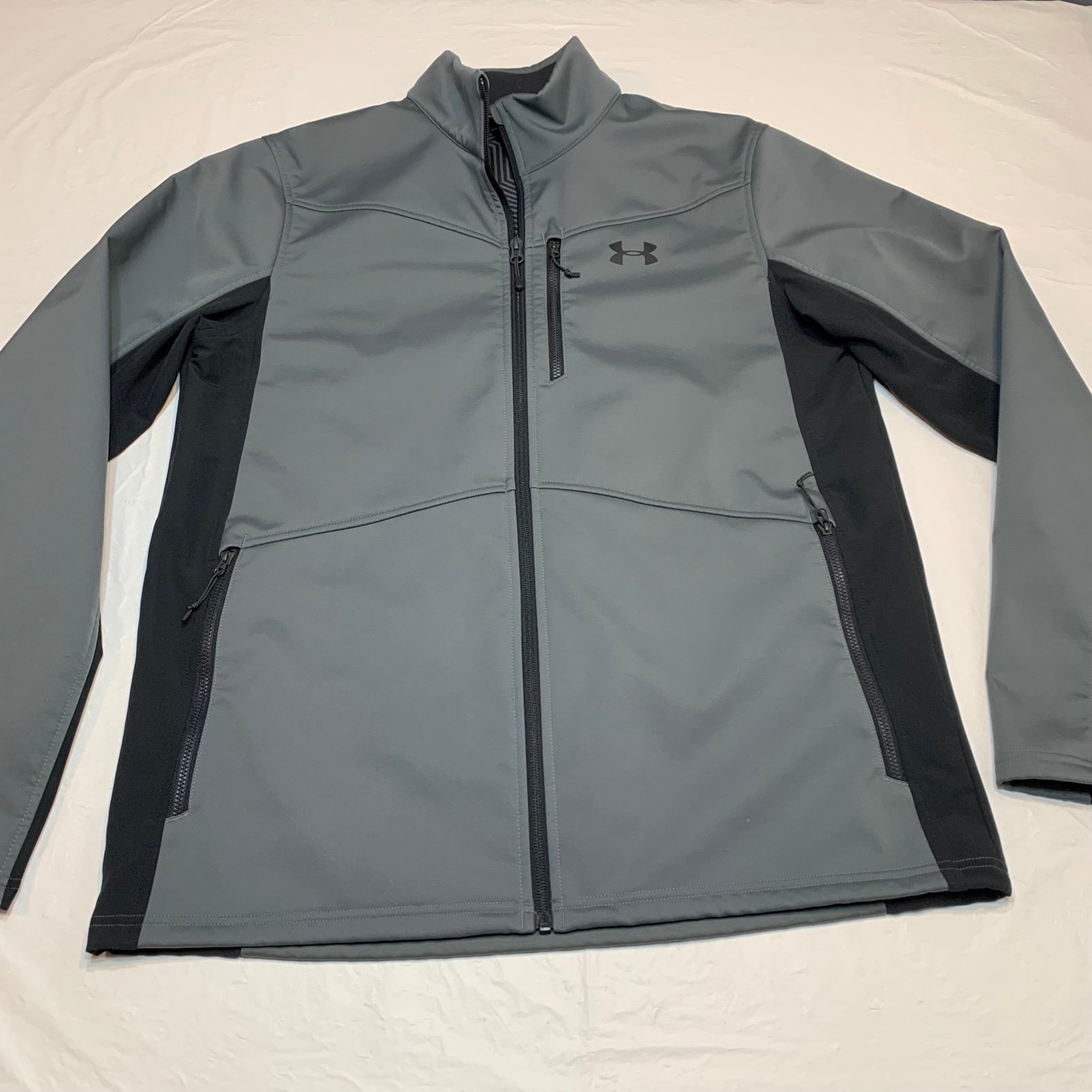 UNDER ARMOUR Infrared ColdGear Storm Thermal Fitted Gray Jacket Men’s Large