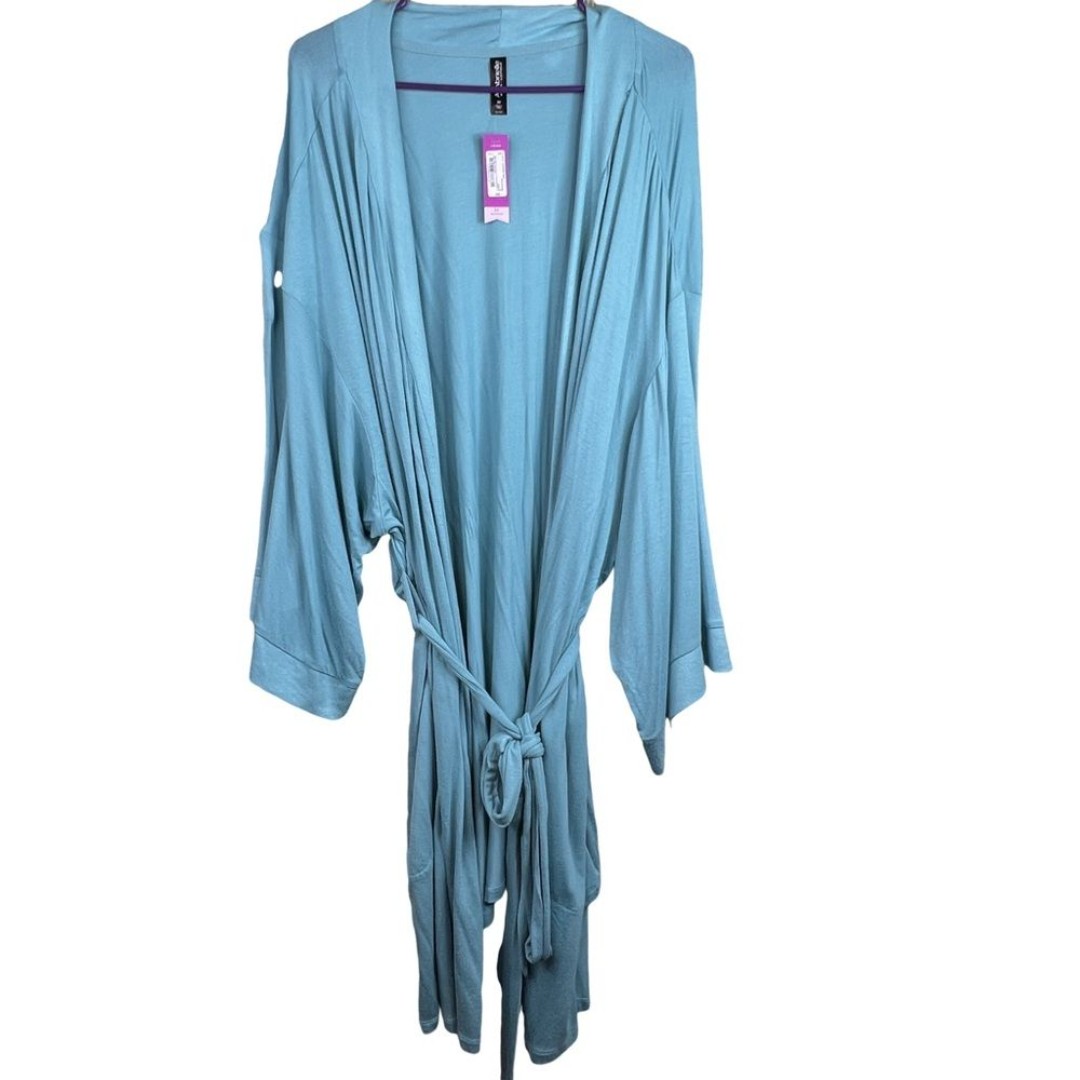 Ambrielle Sleepwear Size 3X Turquoise Robe w/Belt Oversized (Has a spot sleeve)