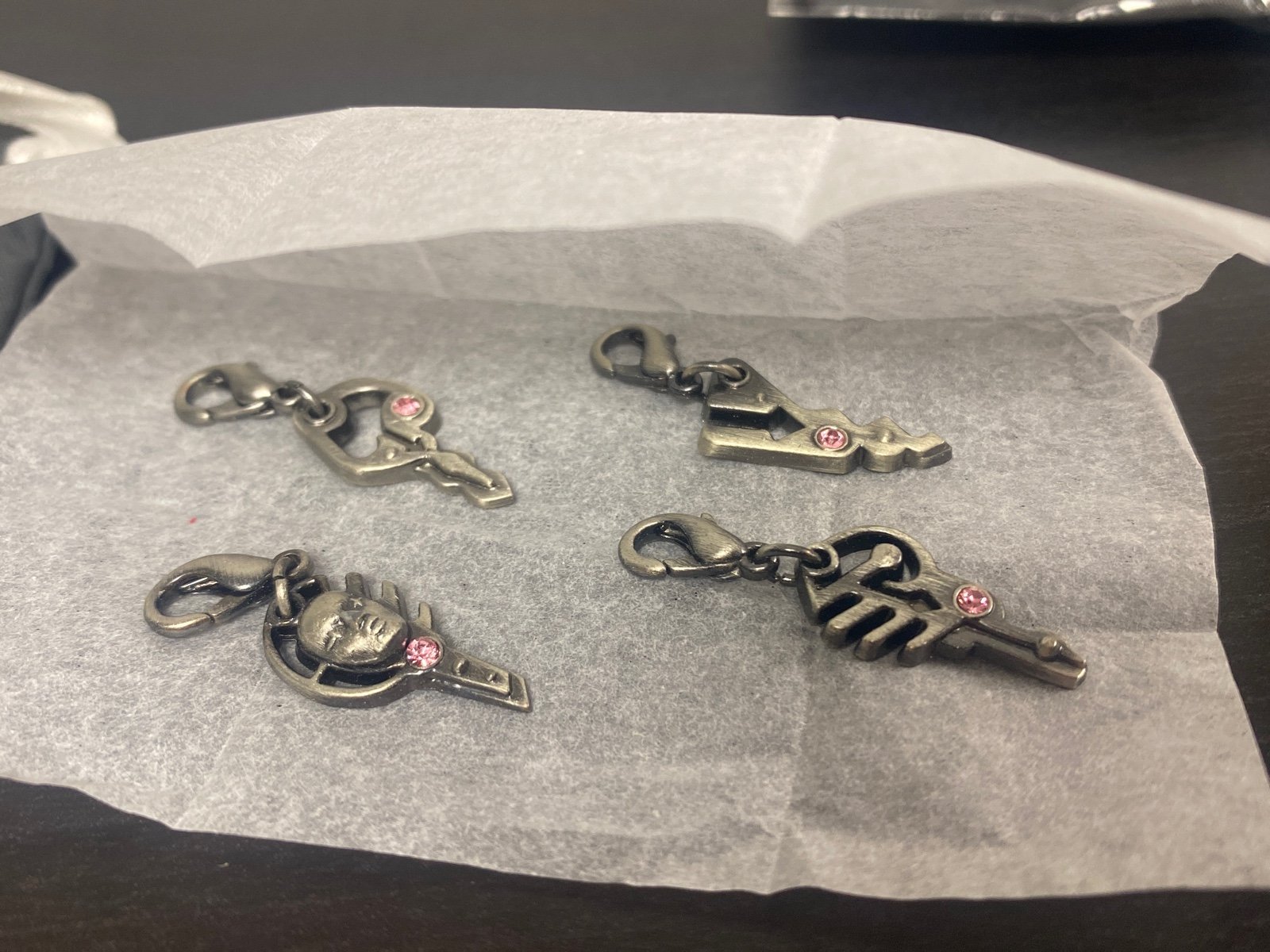 thierry mugler Womanity 4 pcs Charms