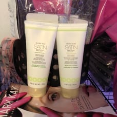 Mary Kay Satin Body Set