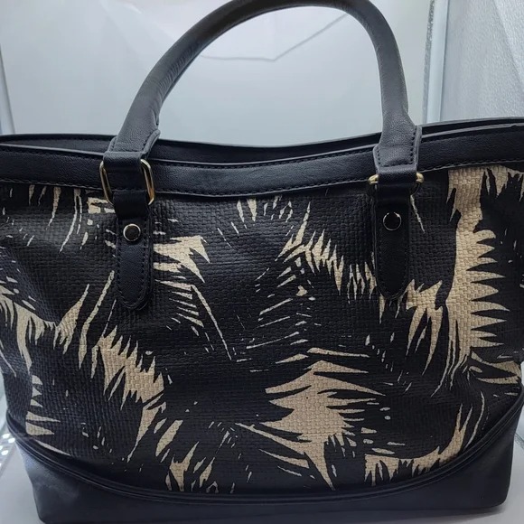 Handbag