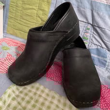 Womens Dansko Black Leather 6.5