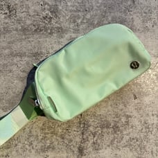 Lululemon Everywhere Belt Bag 1L - mint *NWT*