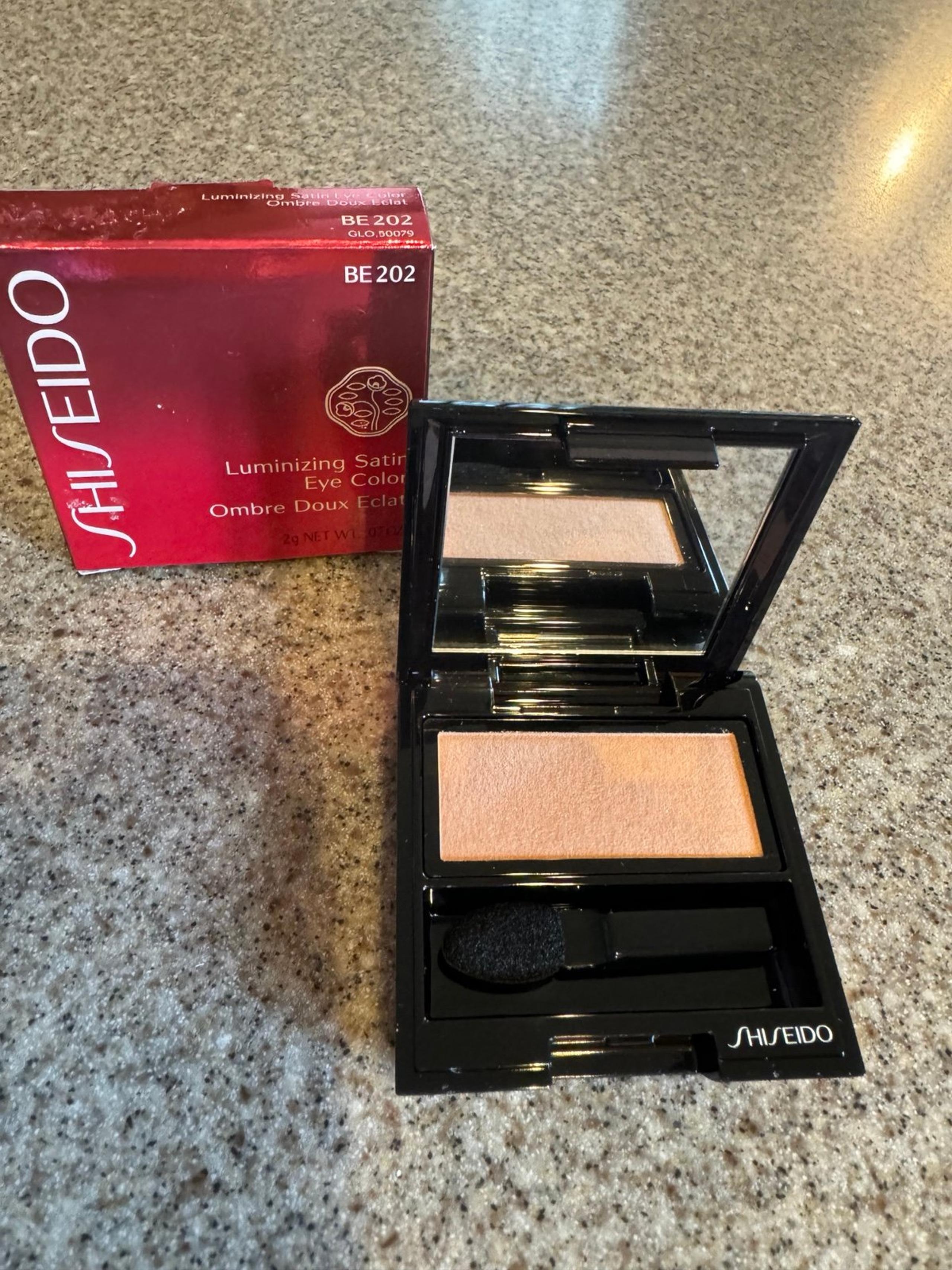 Shiseido eye shadow