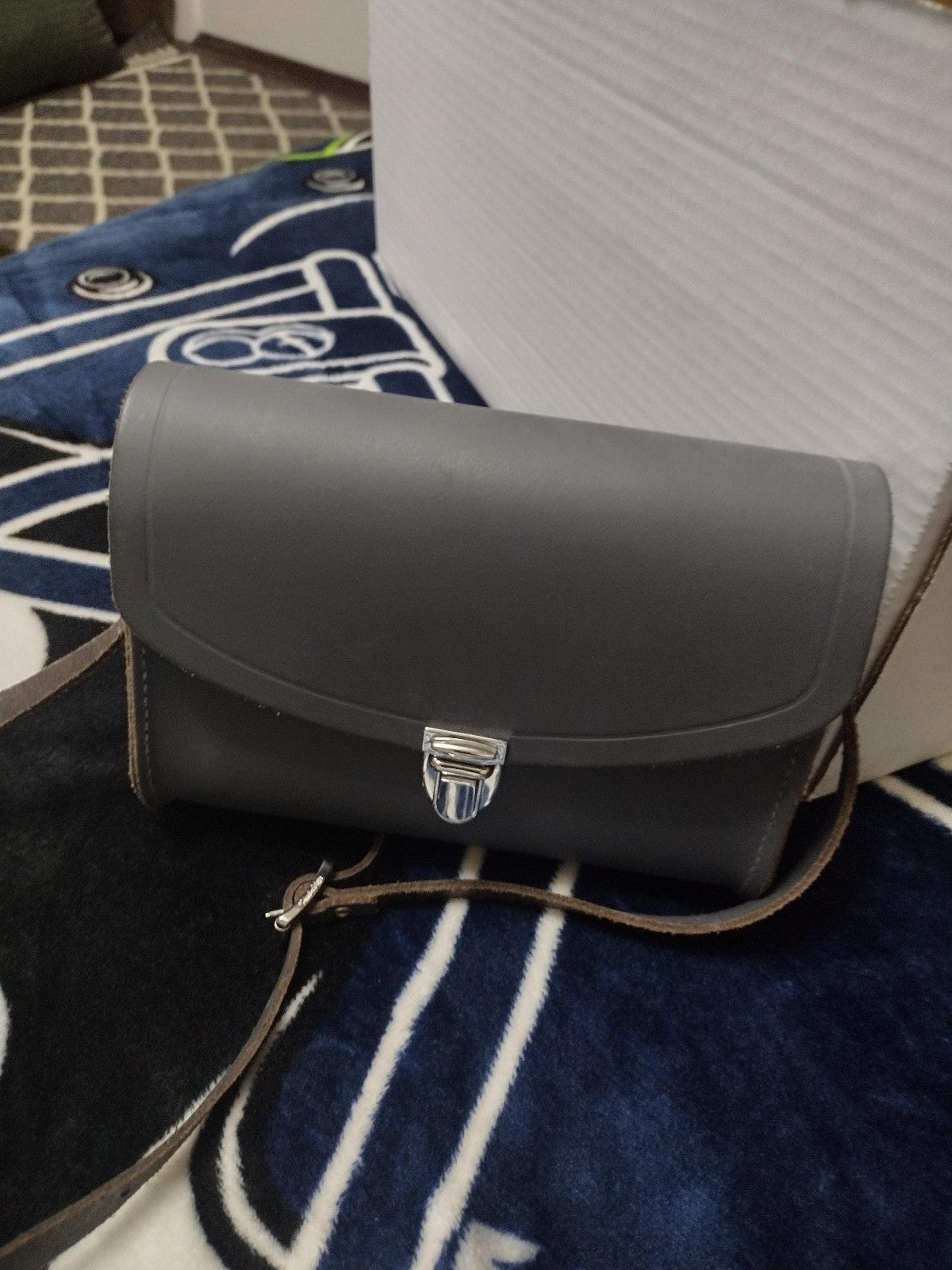 cambridge satchel company purse