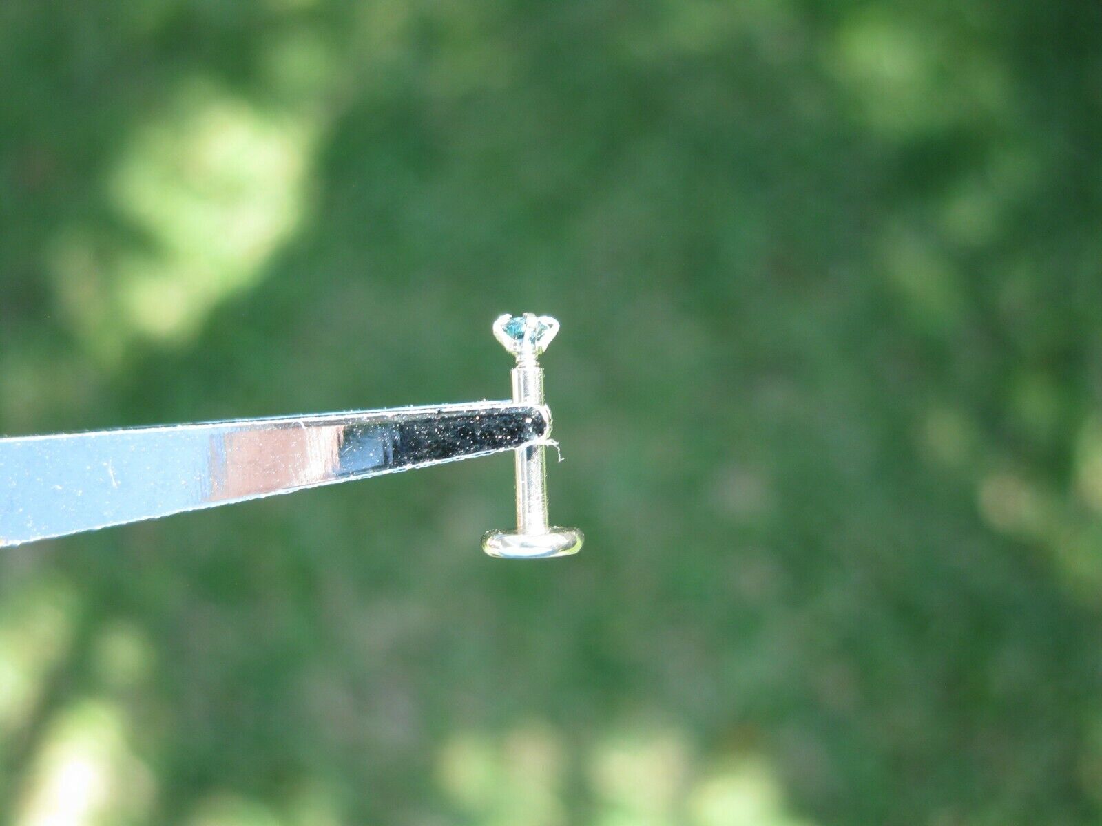 1.87mm REAL BLUE DIAMOND LABRET BODY,CERTIFICA TE LIP EAR 1/4\