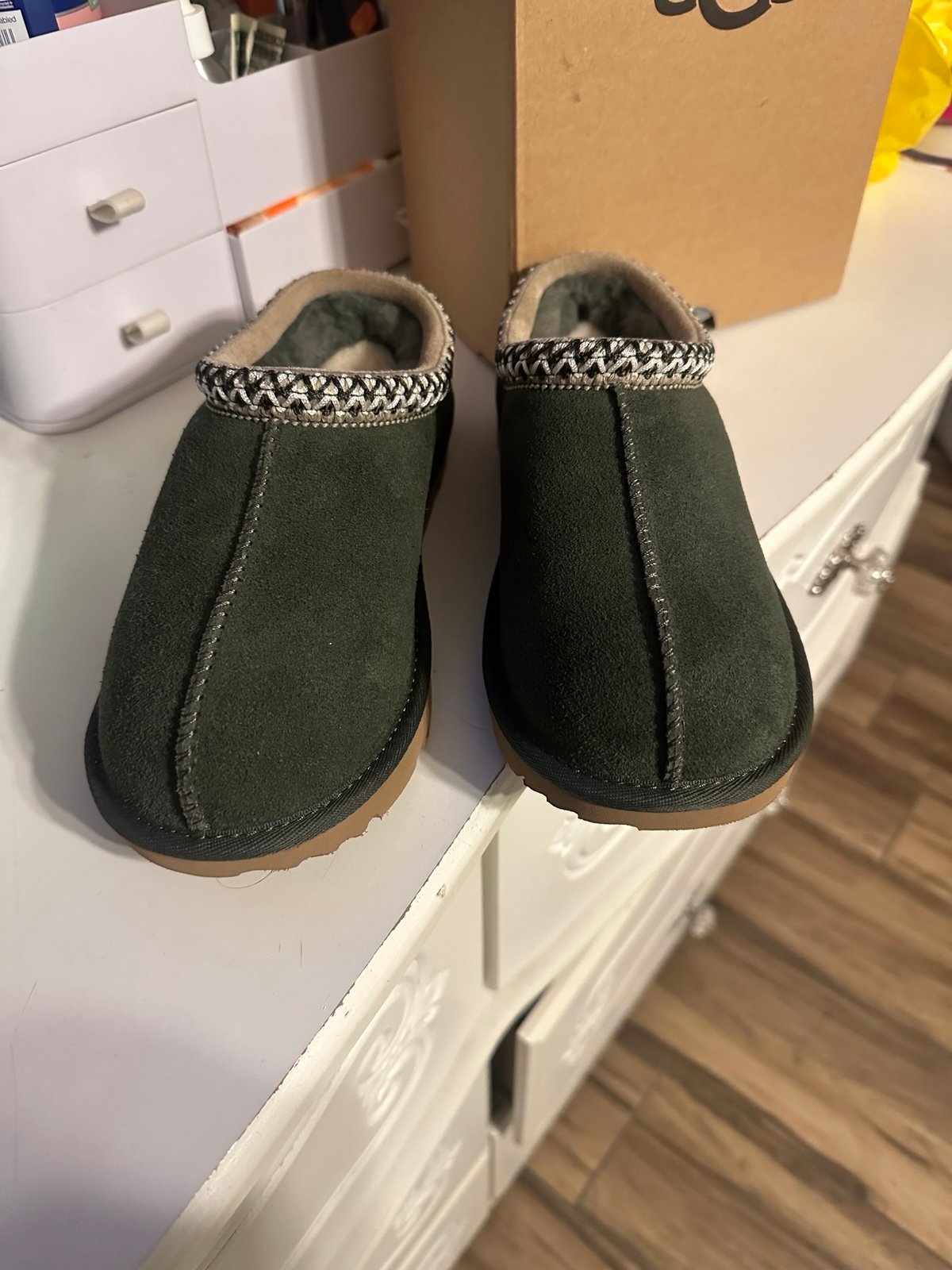 Ugg Tasman green