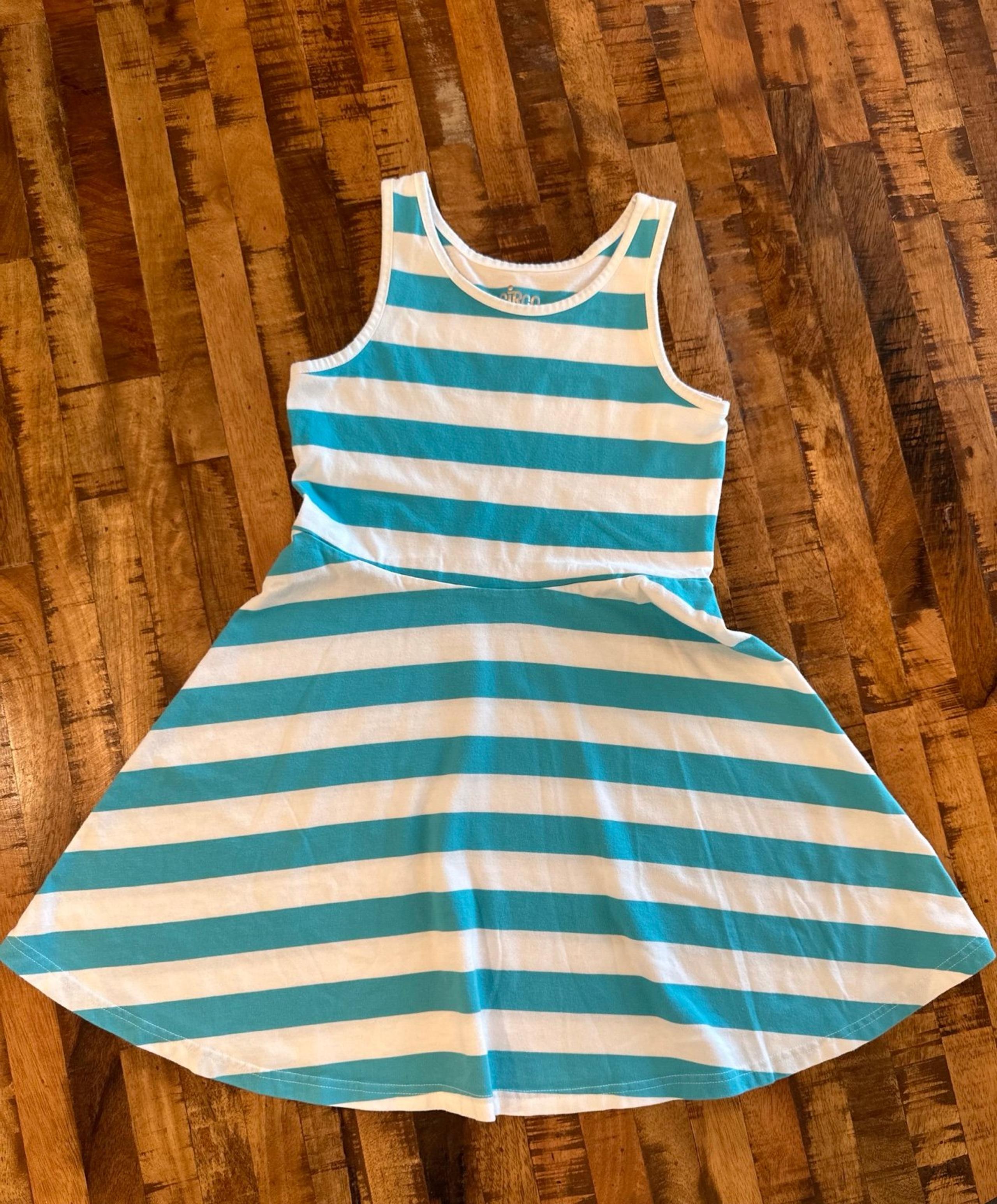 Girls dress size 10