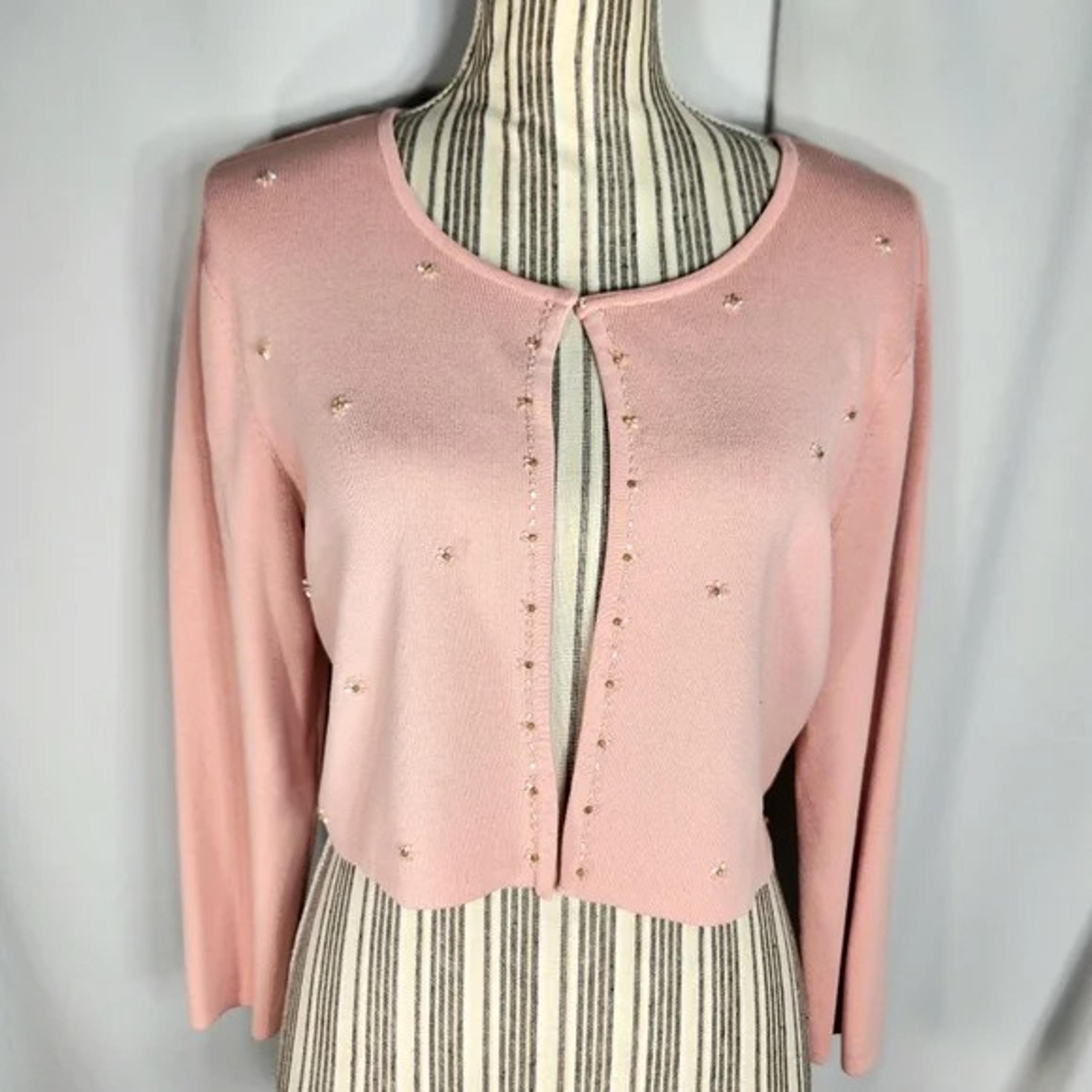 dressbarn Pink Long Sleeve Beaded One Hook & Thread Closure Cardigan Size 12