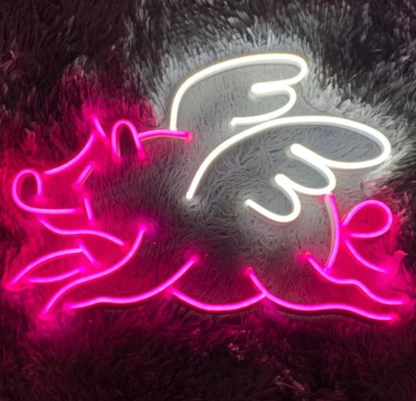 Lovely Bright Pink Flying Angel Pig LED Night Light Room Wall Decoration