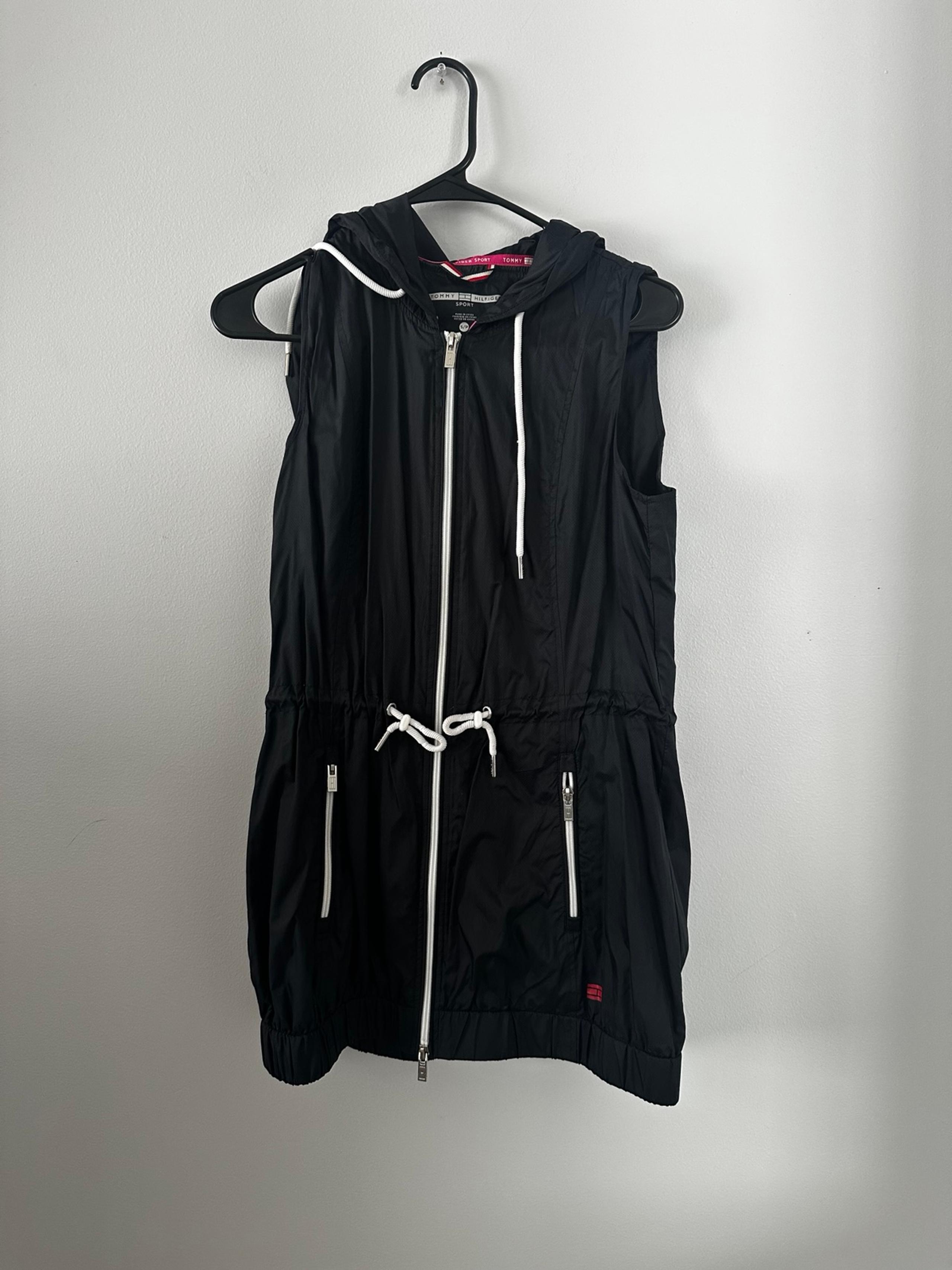 Tommy Hilfiger Sport Vest Small
