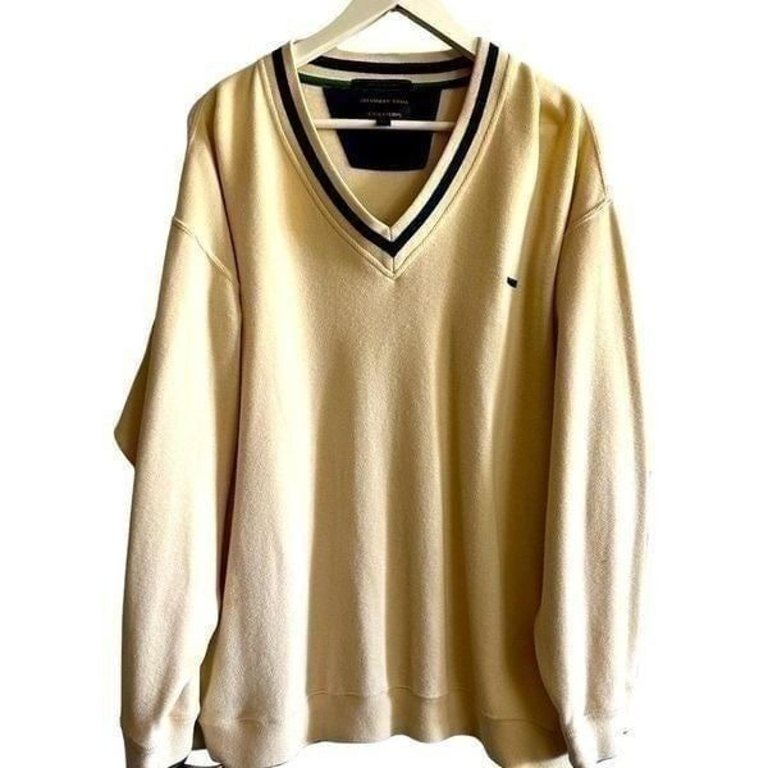 Vintage  -Alexander Julian Colours Men’s V Neck Cream Long Sleeve Sweater Size L