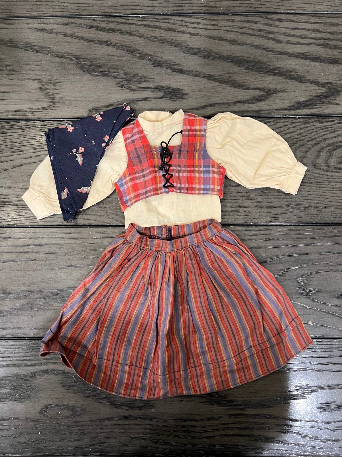Pleasant Company American Girl Kirsten: Swedish Dirndl & Kerchief Complete Set