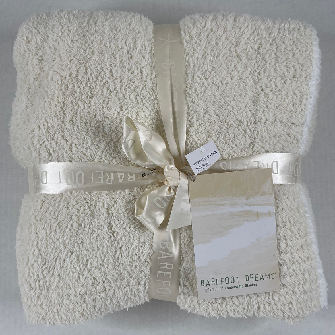 BAREFOOT DREAMS COZYCHIC CONTRAST TIP BLANKET