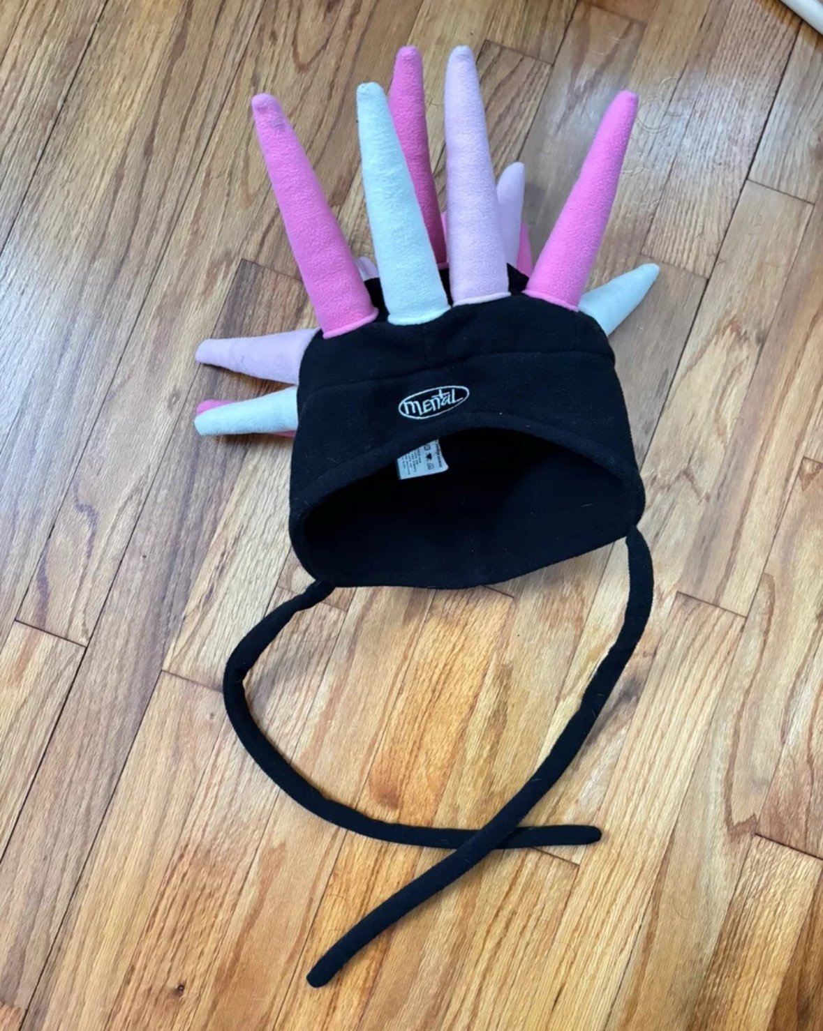 Y2K ski hat
