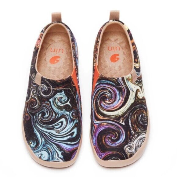 NWT Womens Size 5 UIN Slip On Shoes Canvas Comfortable Loafers Starry Night