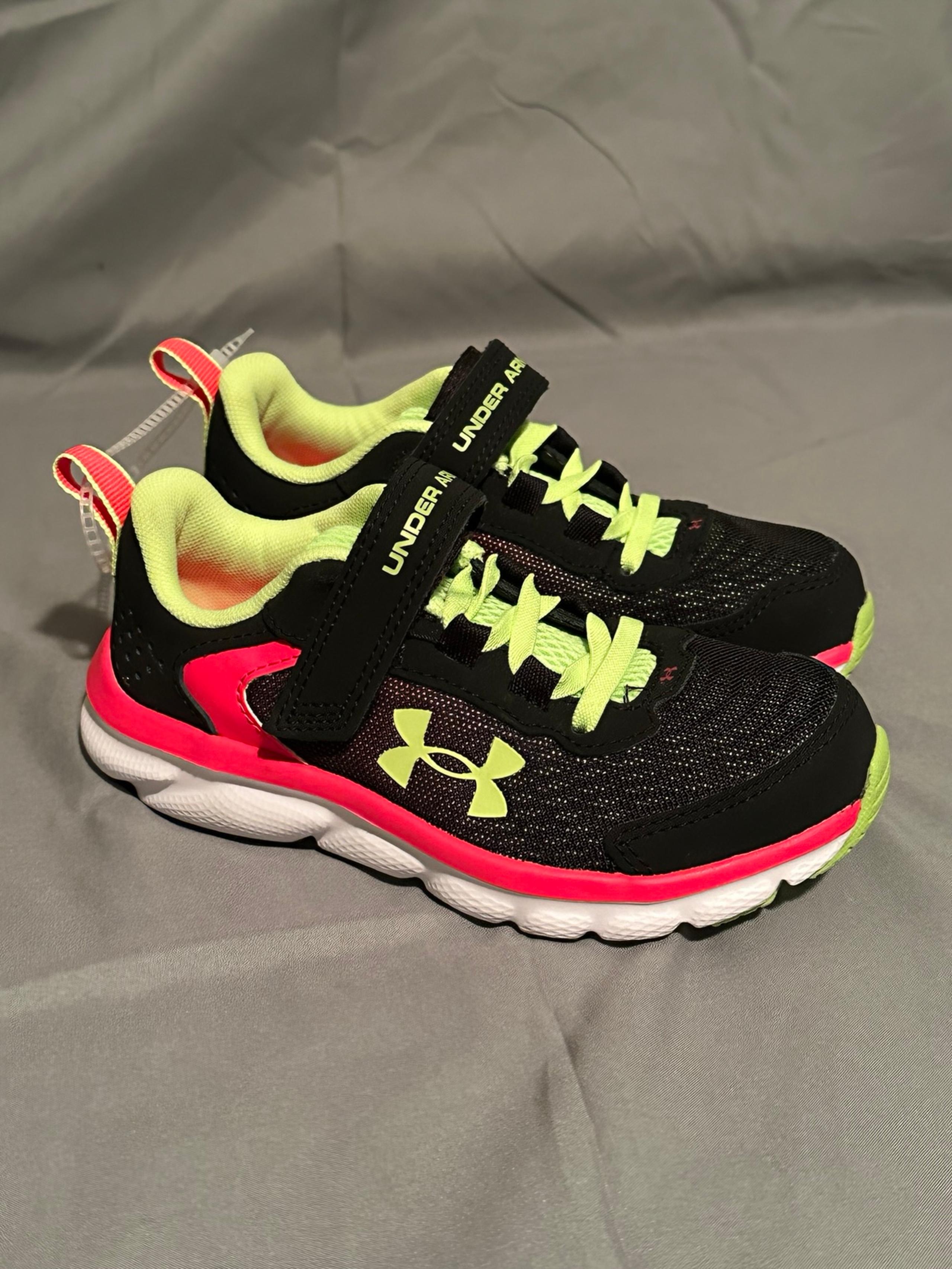 NEW Under Armour Shoes Girls Size 12