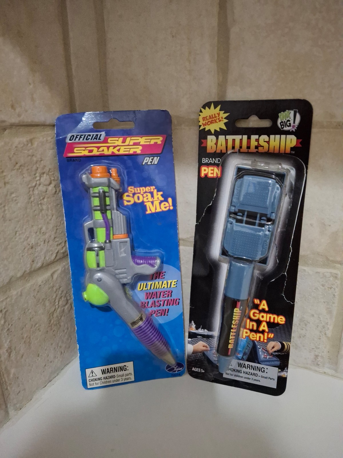 Vintage Hasbro Super Soaker Pen Water Blaster & Battleship Game Pen Bundle