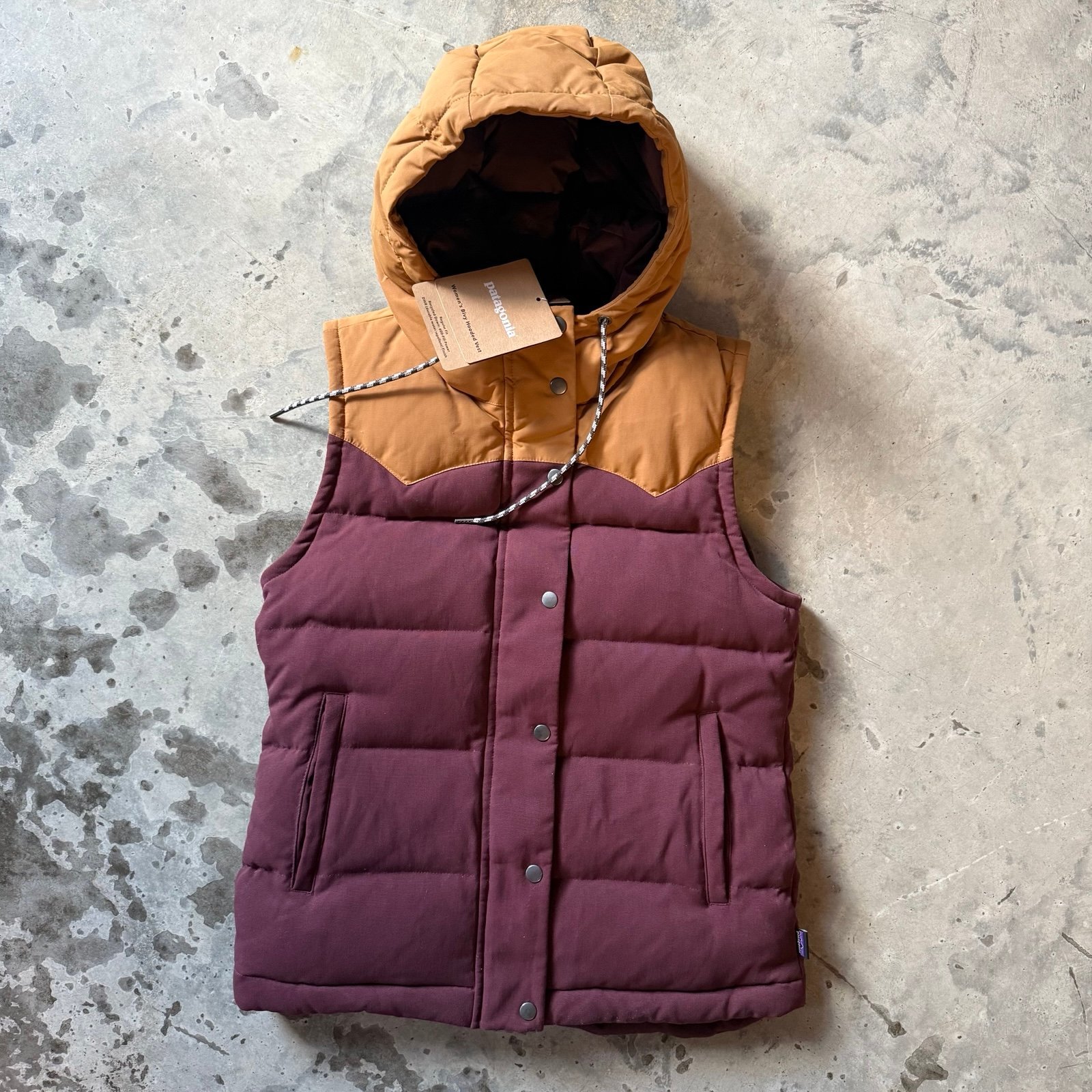 NWT Patagonia Bivy Hooded Down Puffer Vest. Size Small