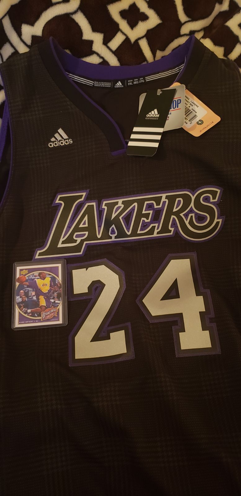 New Kobe Bryant Limited edition #24 Pur